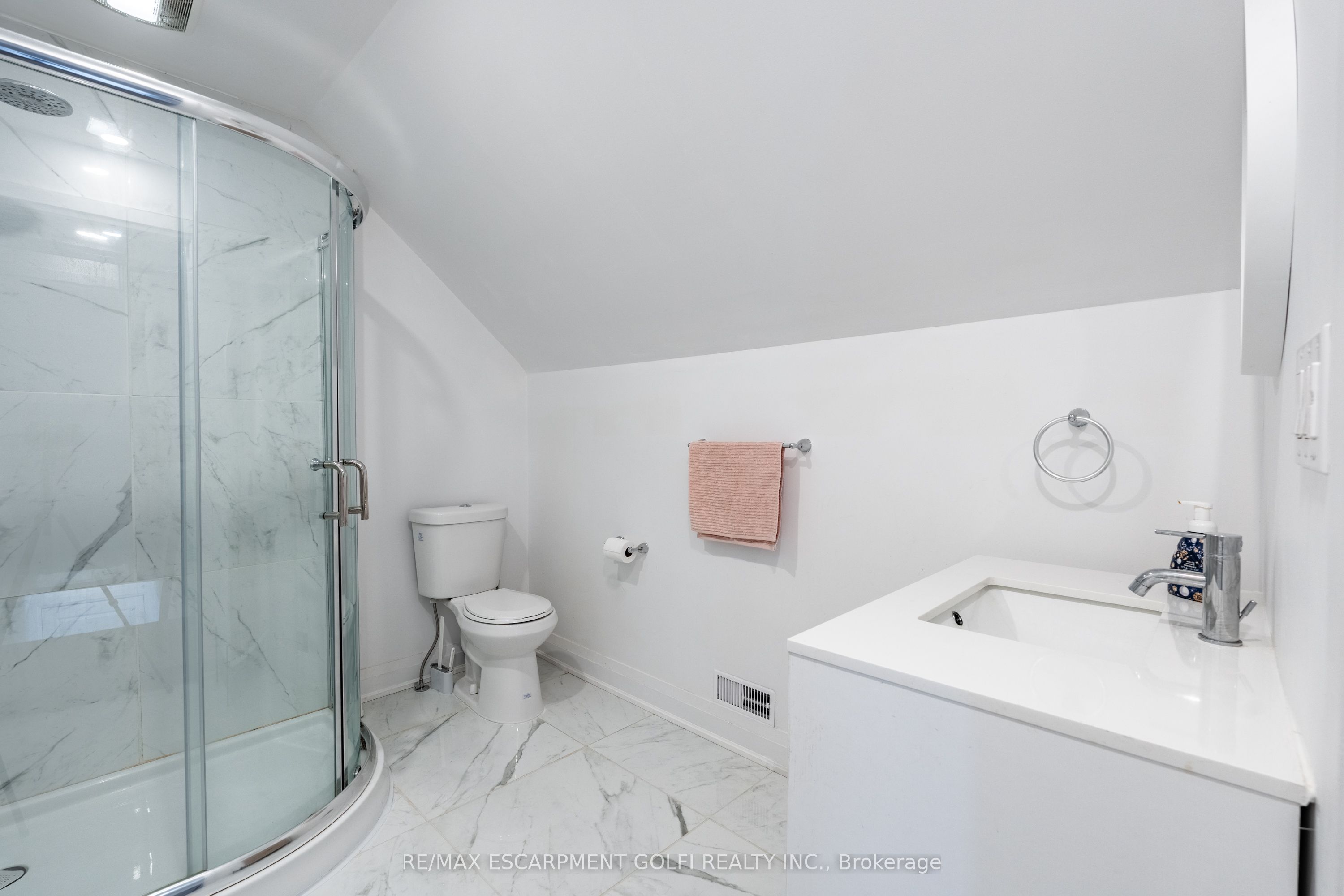 48 Mccormick Street Property Photo 23
