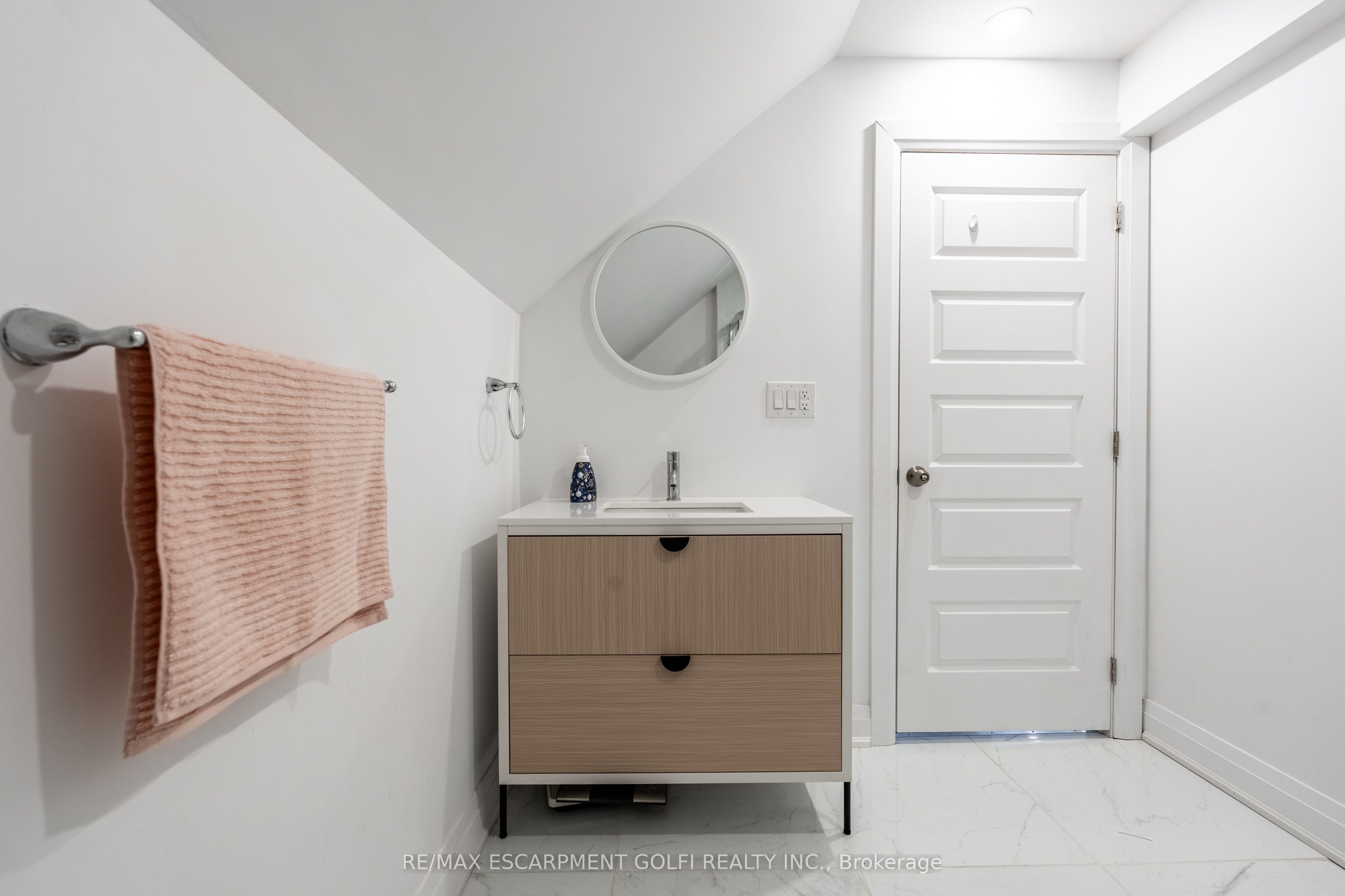 48 Mccormick Street Property Photo 24