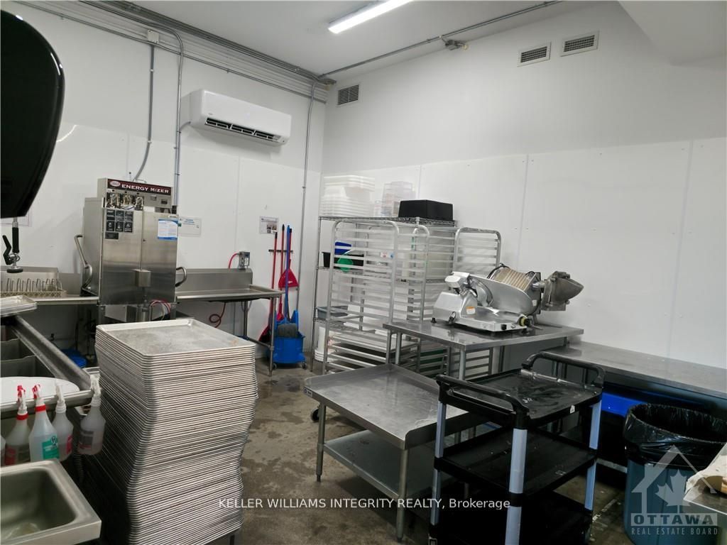 9 Houston Drive Property Photo 14