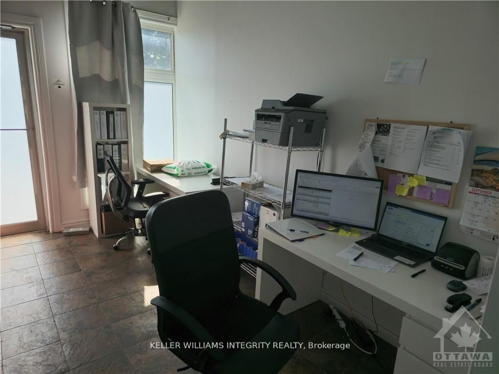 9 Houston Drive Property Photo 15