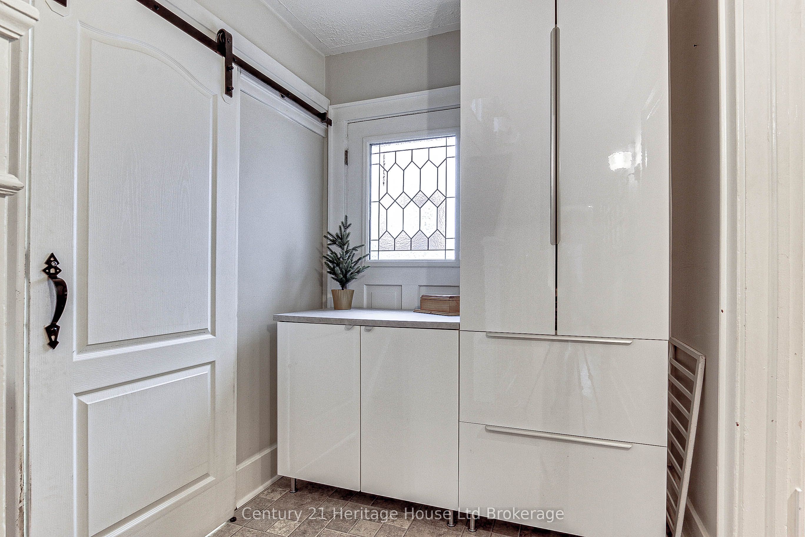 2 Church Street Property Photo 22