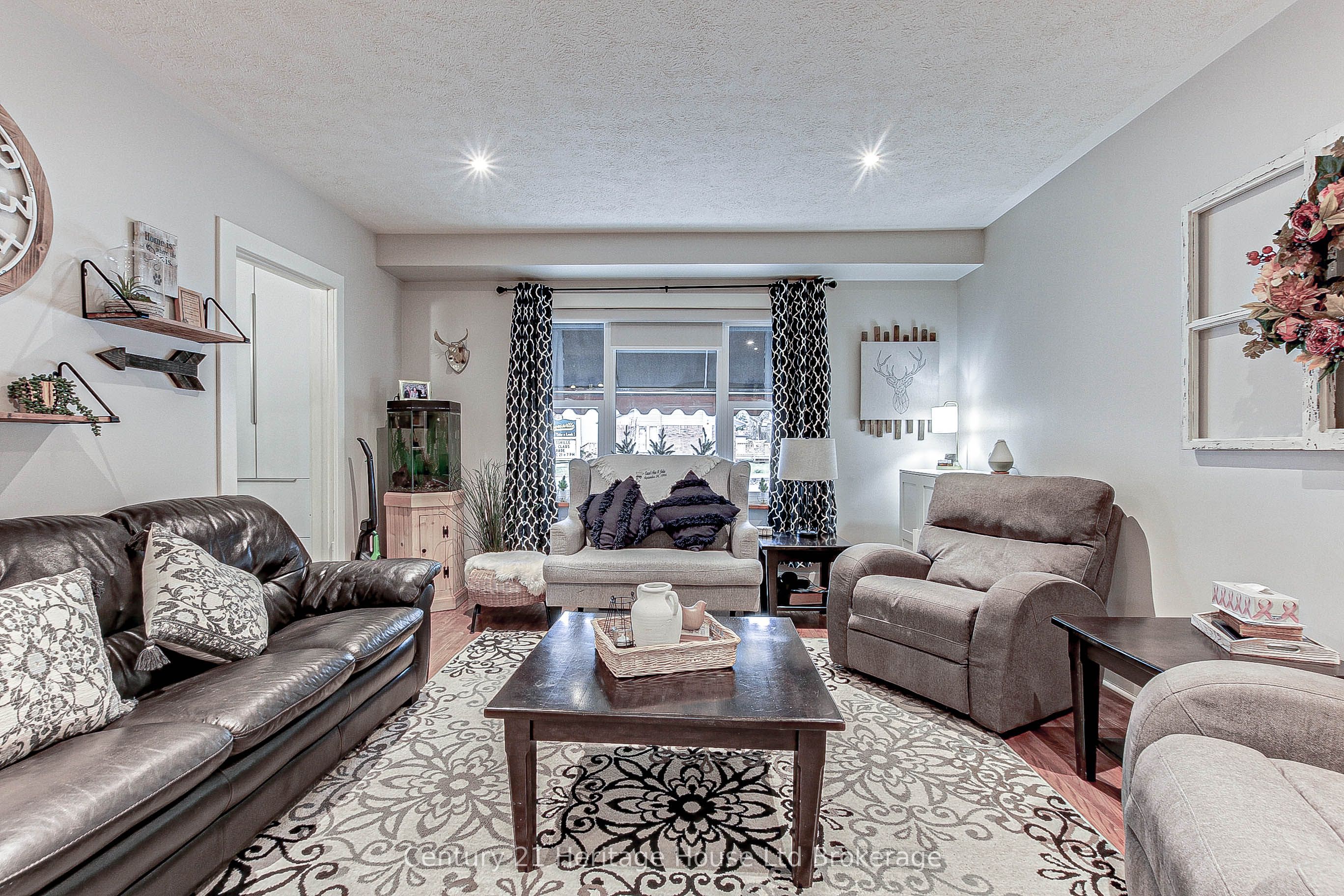 2 Church Street Property Photo 24