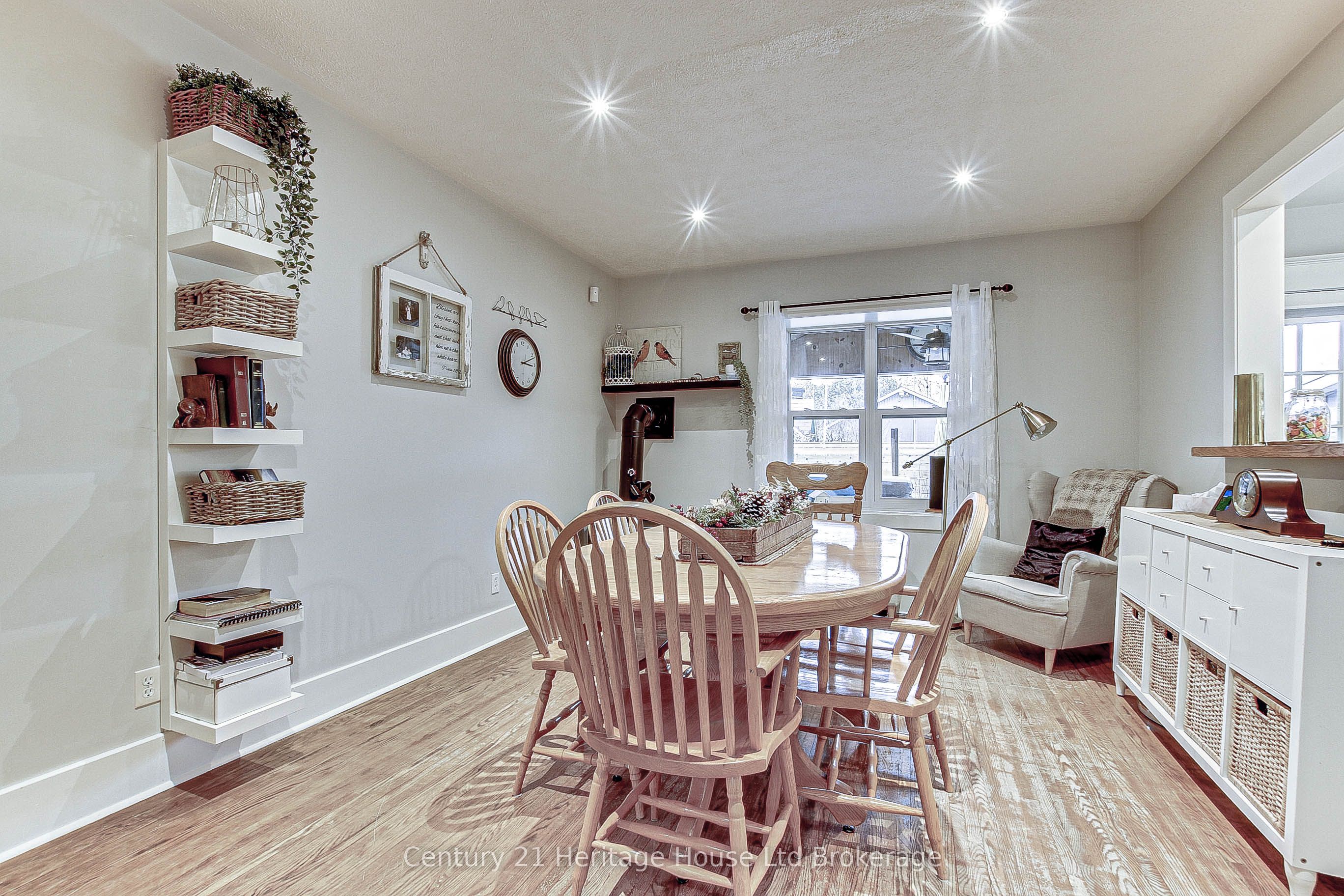 2 Church Street Property Photo 25