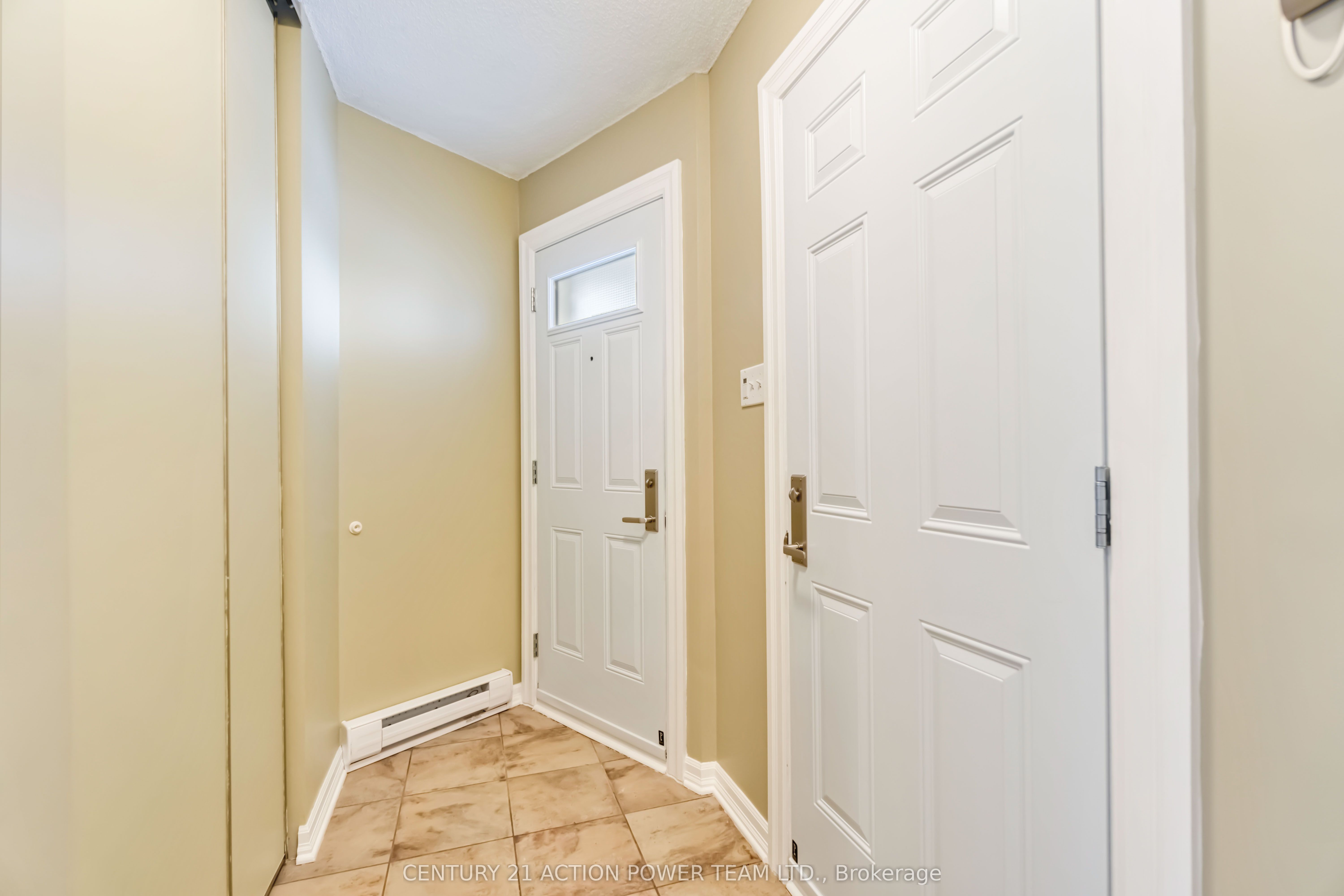 623 St Louis Street Property Photo 3