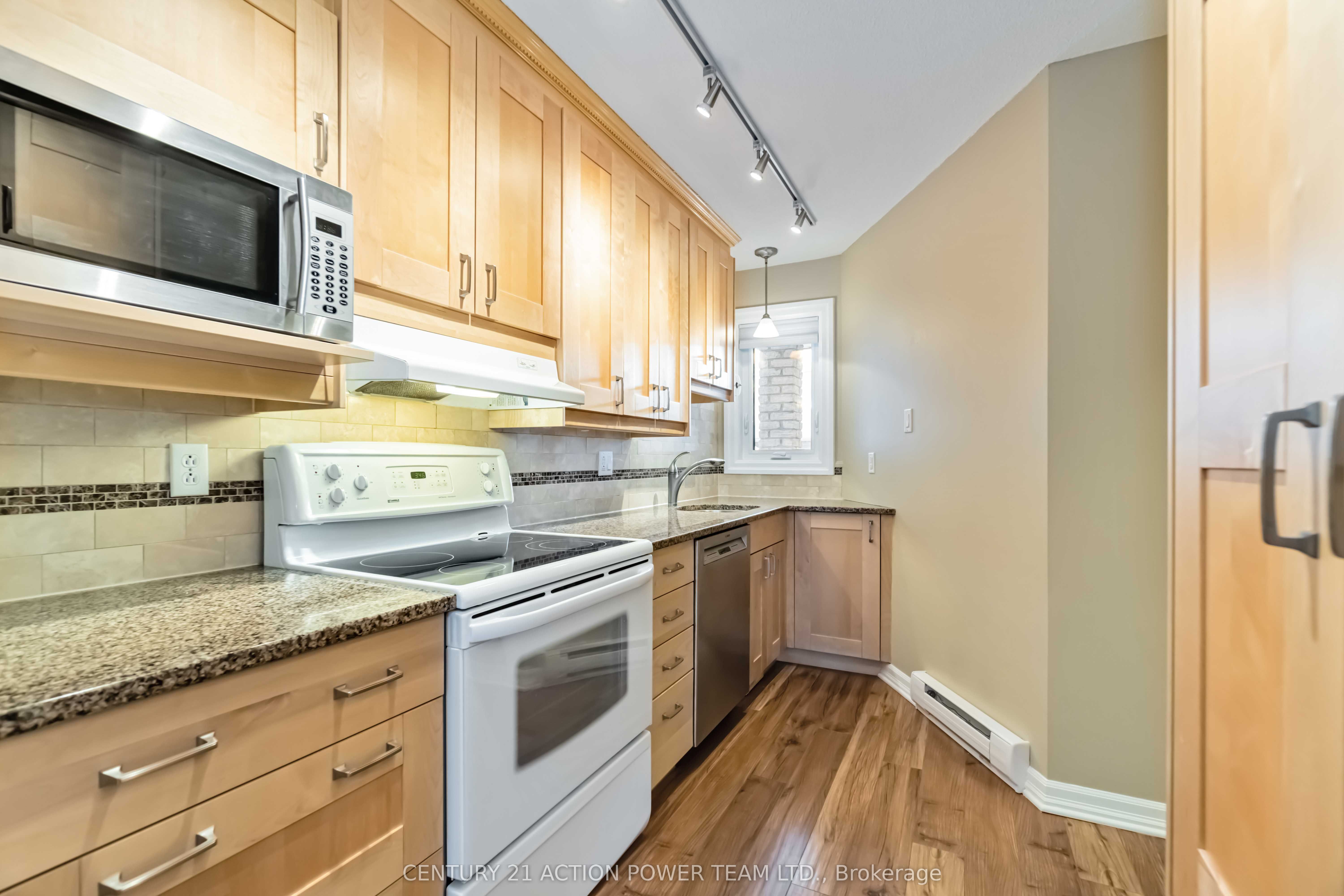 623 St Louis Street Property Photo 7