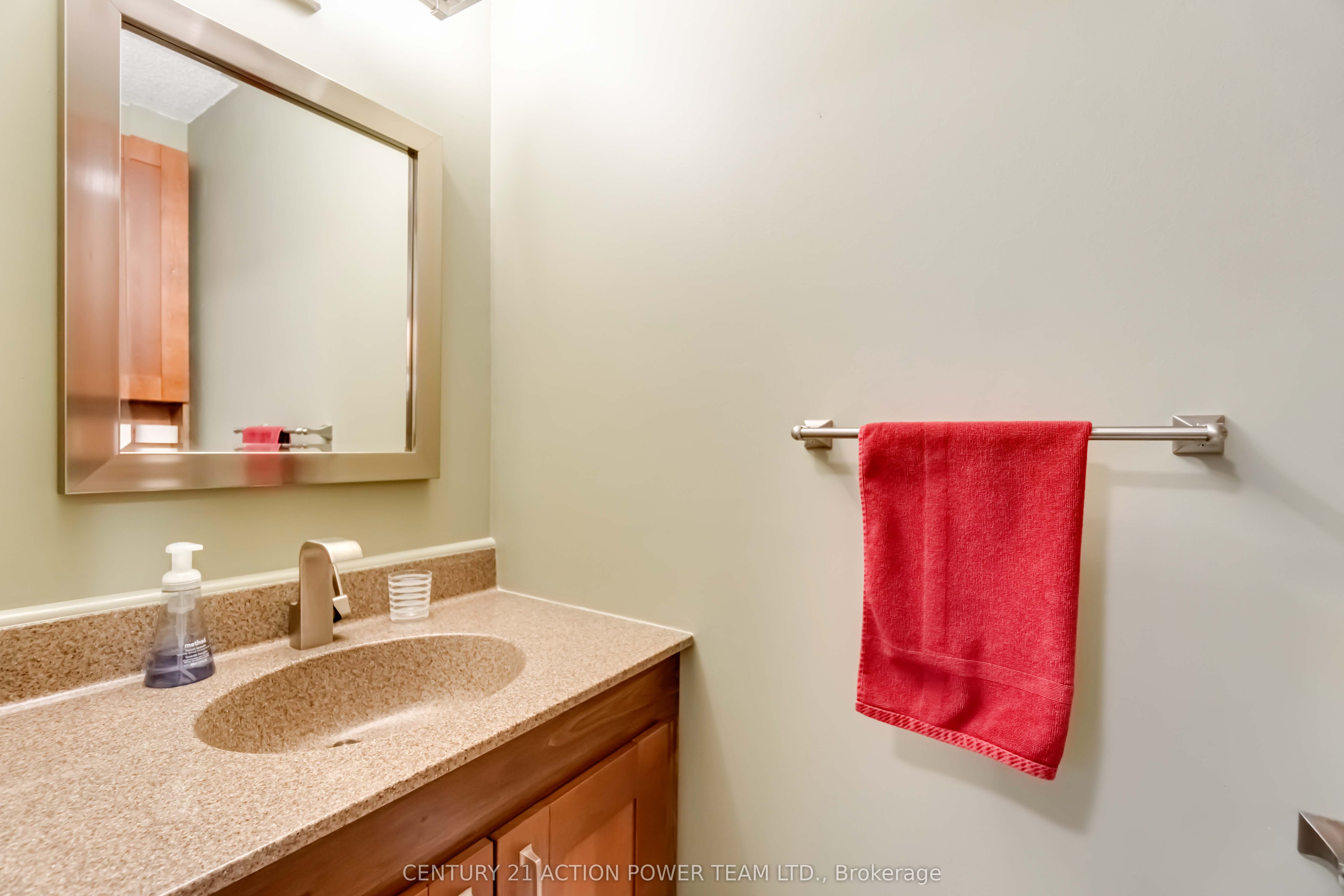 623 St Louis Street Property Photo 17