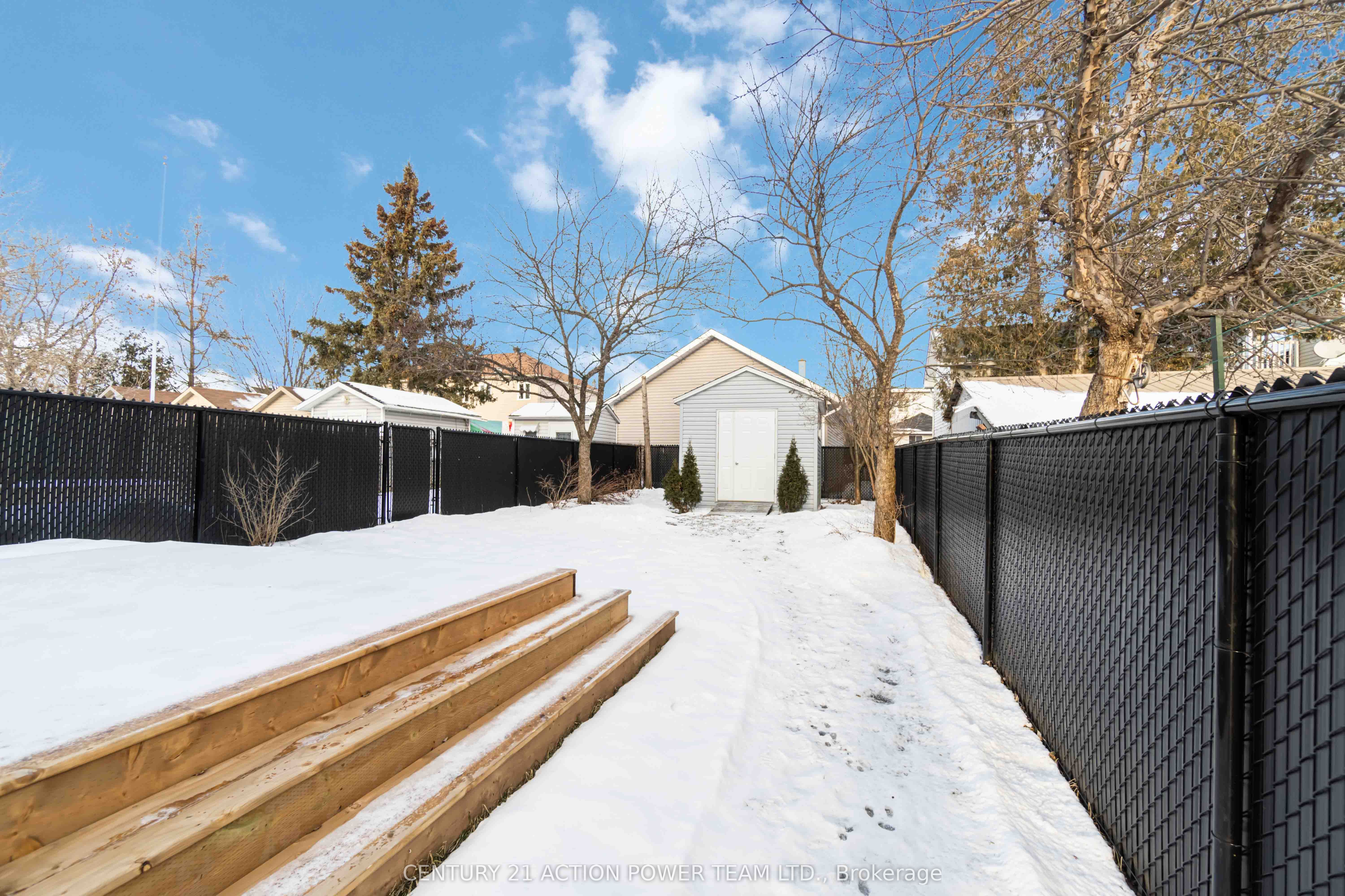 623 St Louis Street Property Photo 27