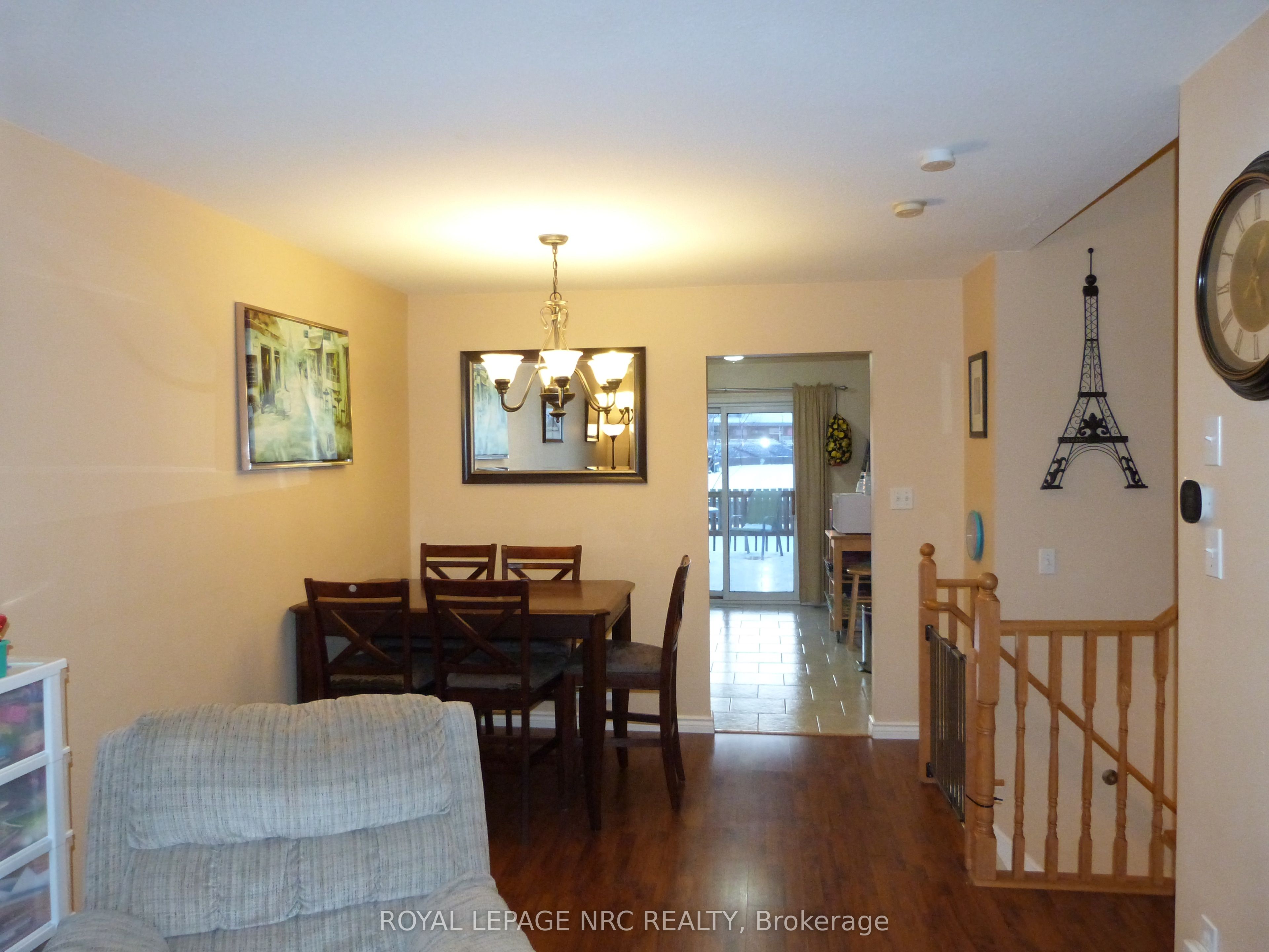 175 St.lawrence Drive Property Photo 3
