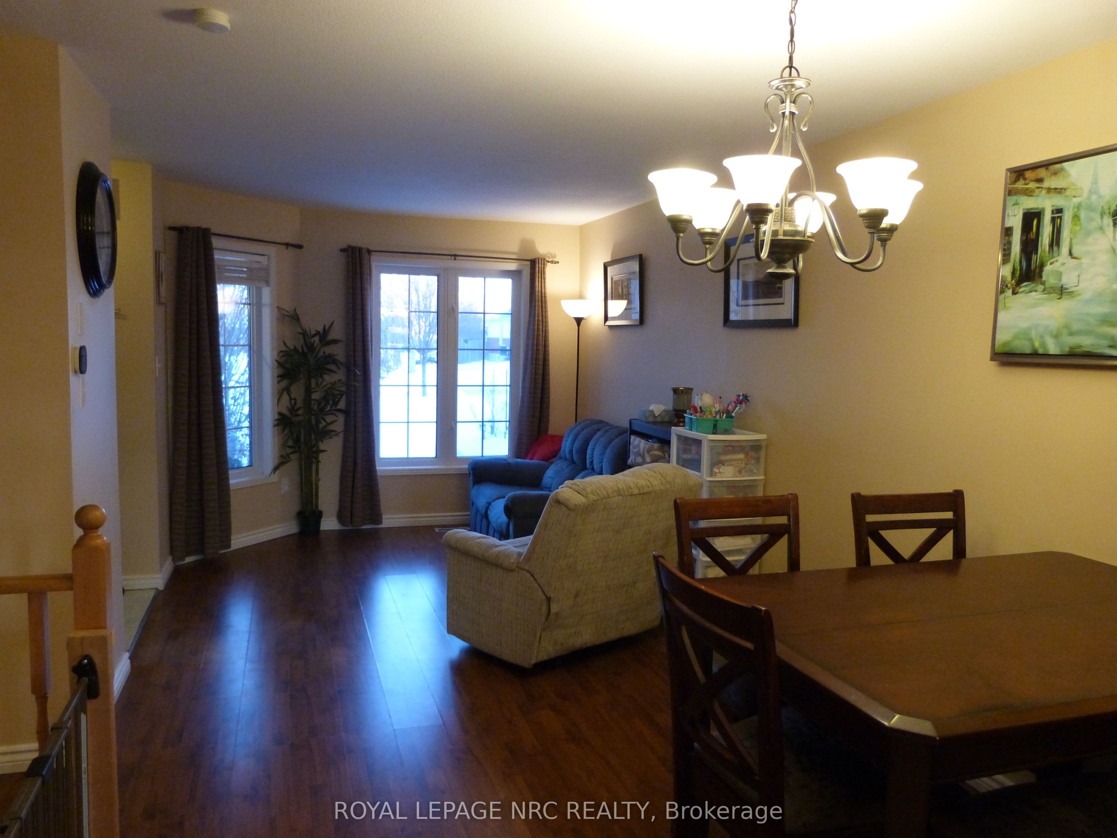 175 St.lawrence Drive Property Photo 4