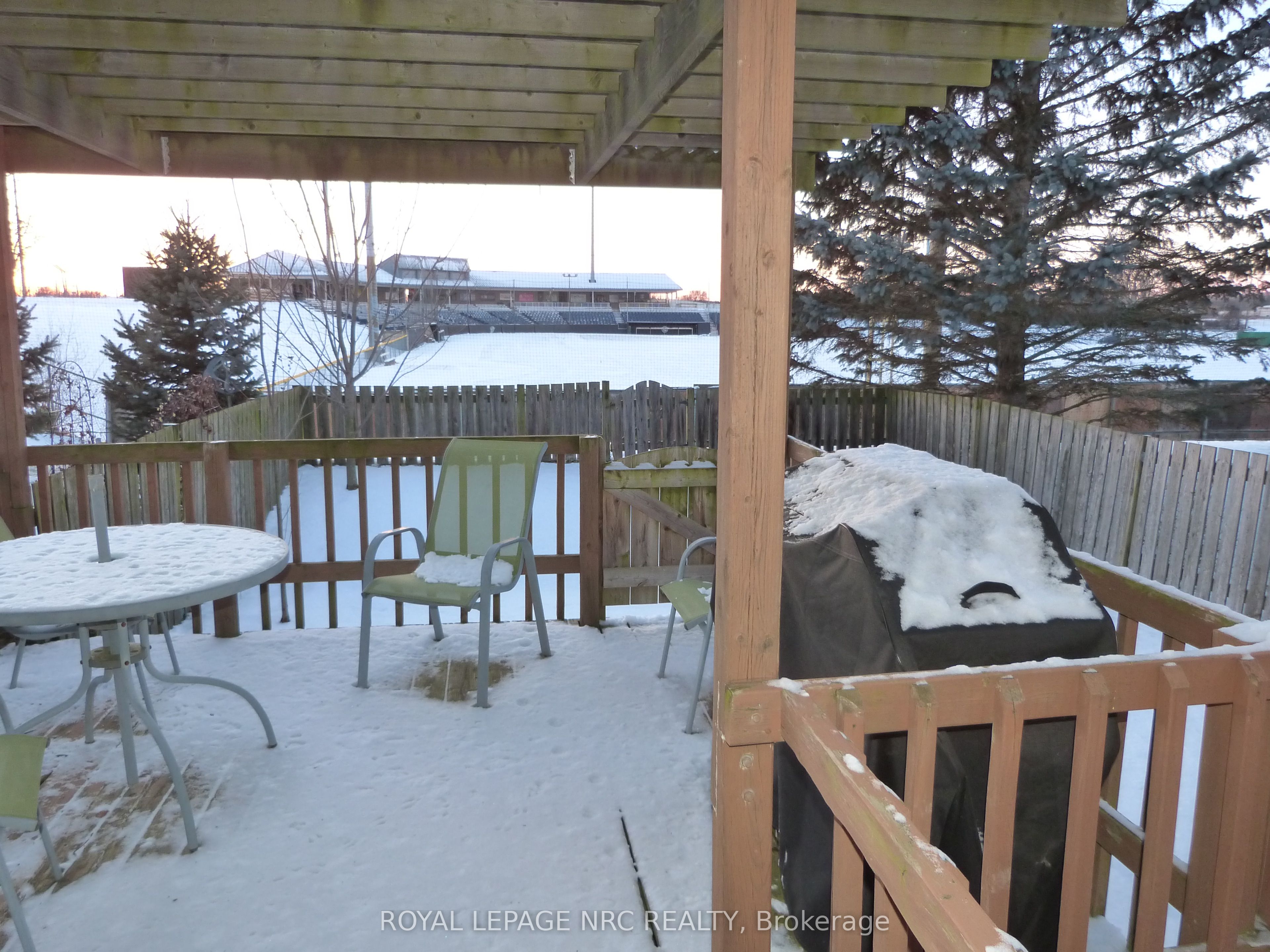 175 St.lawrence Drive Property Photo 8