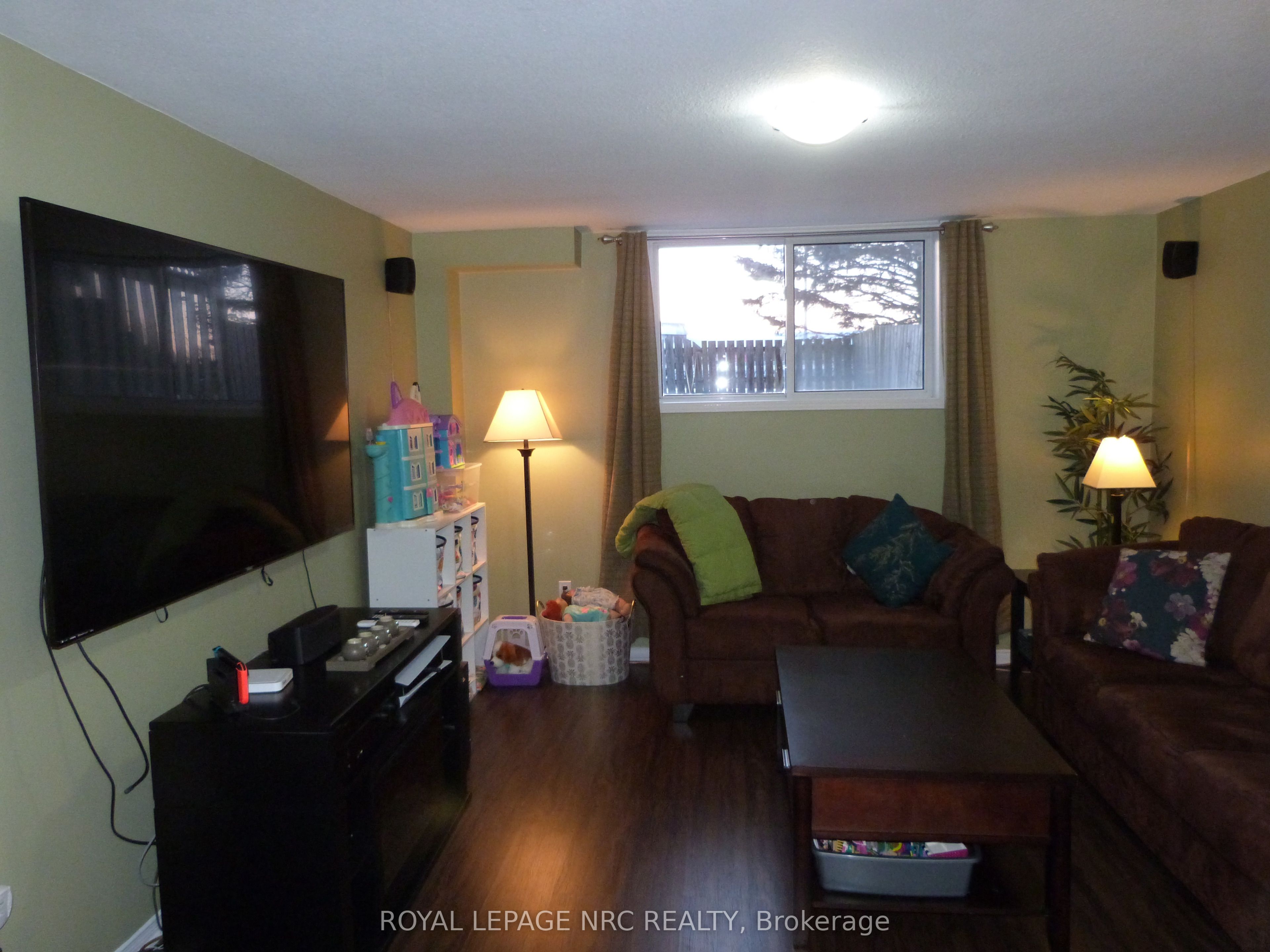 175 St.lawrence Drive Property Photo 9