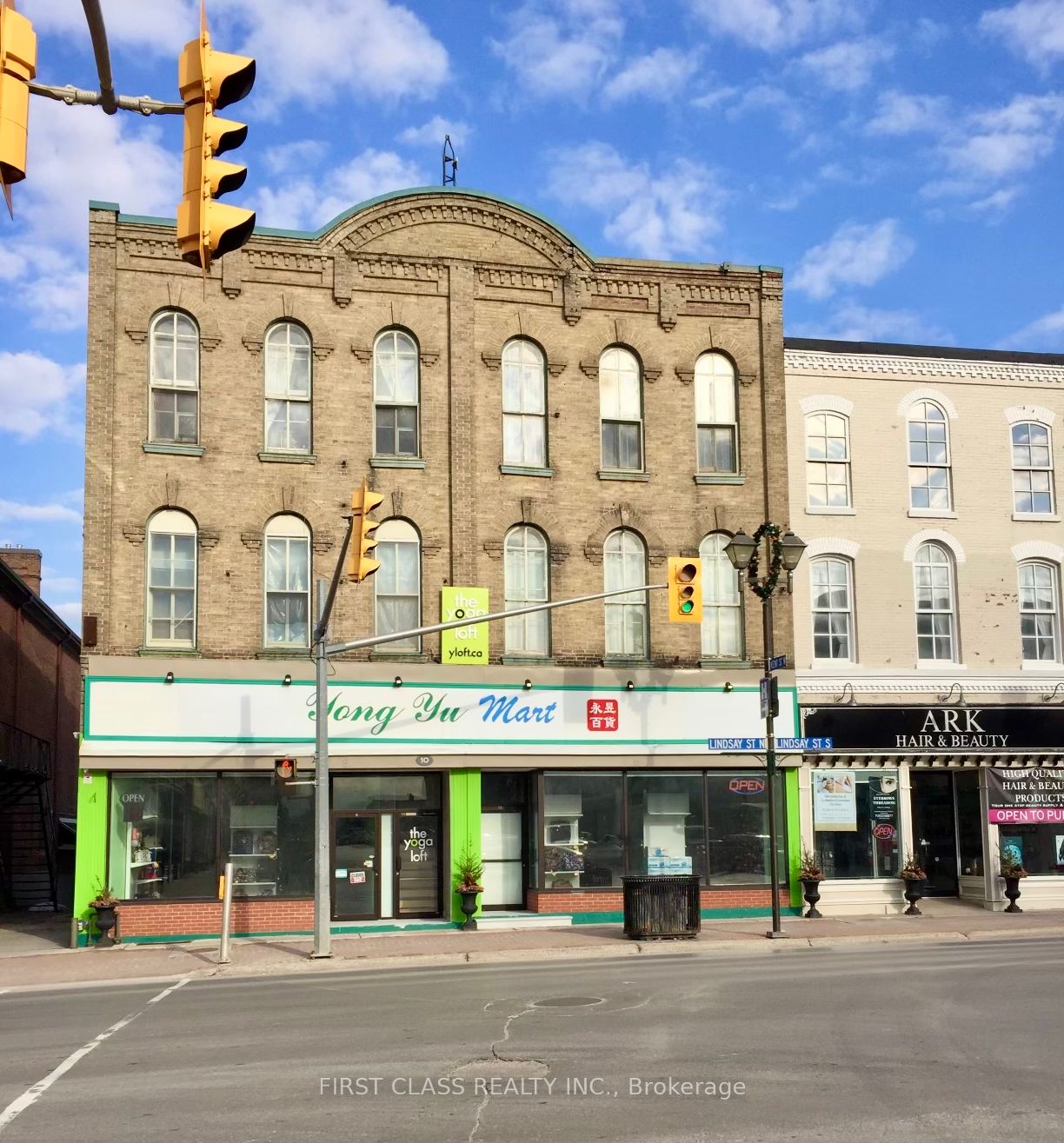 10 Lindsay Street Property Photo 1