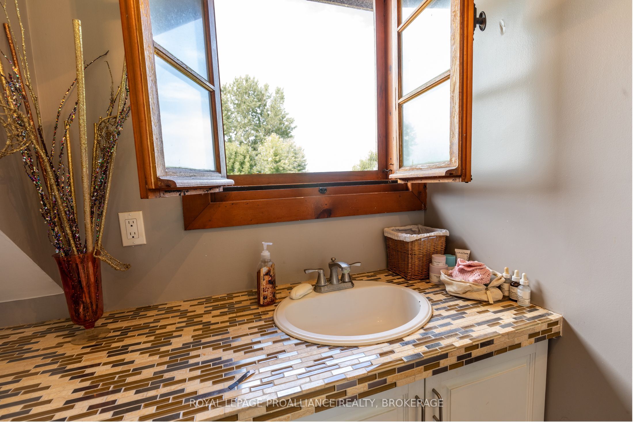 275 Carpenter Point Road Property Photo 30