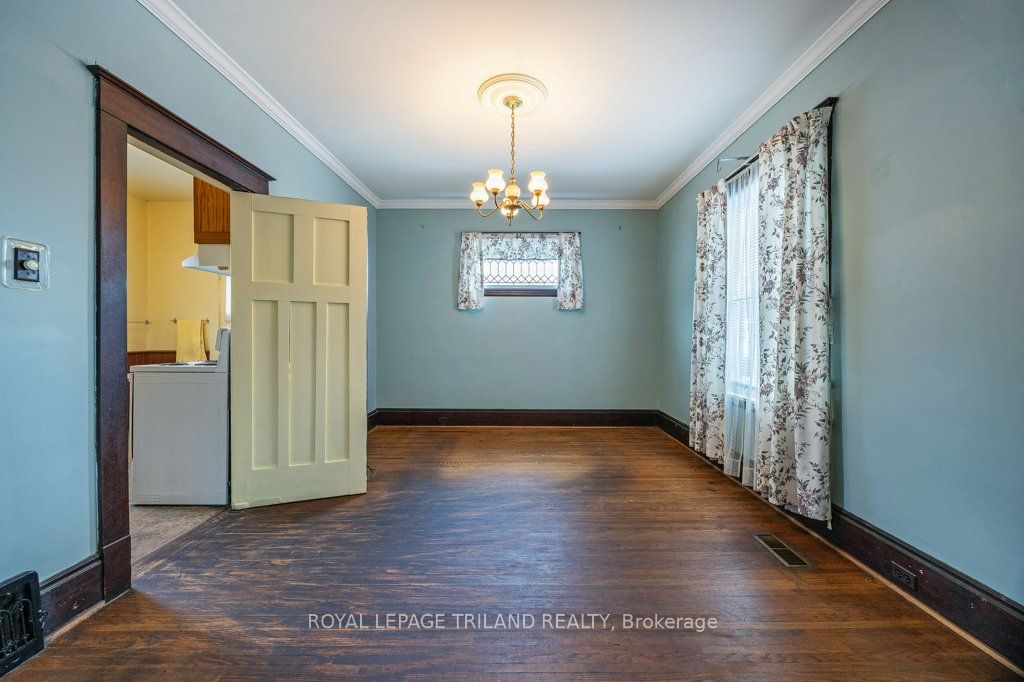 57 Manitoba Street Property Photo 12