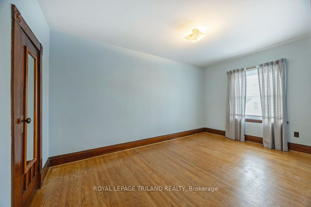 57 Manitoba Street Property Photo 17