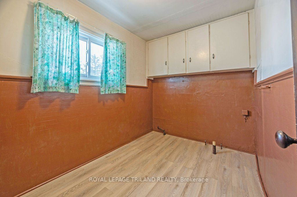 57 Manitoba Street Property Photo 24