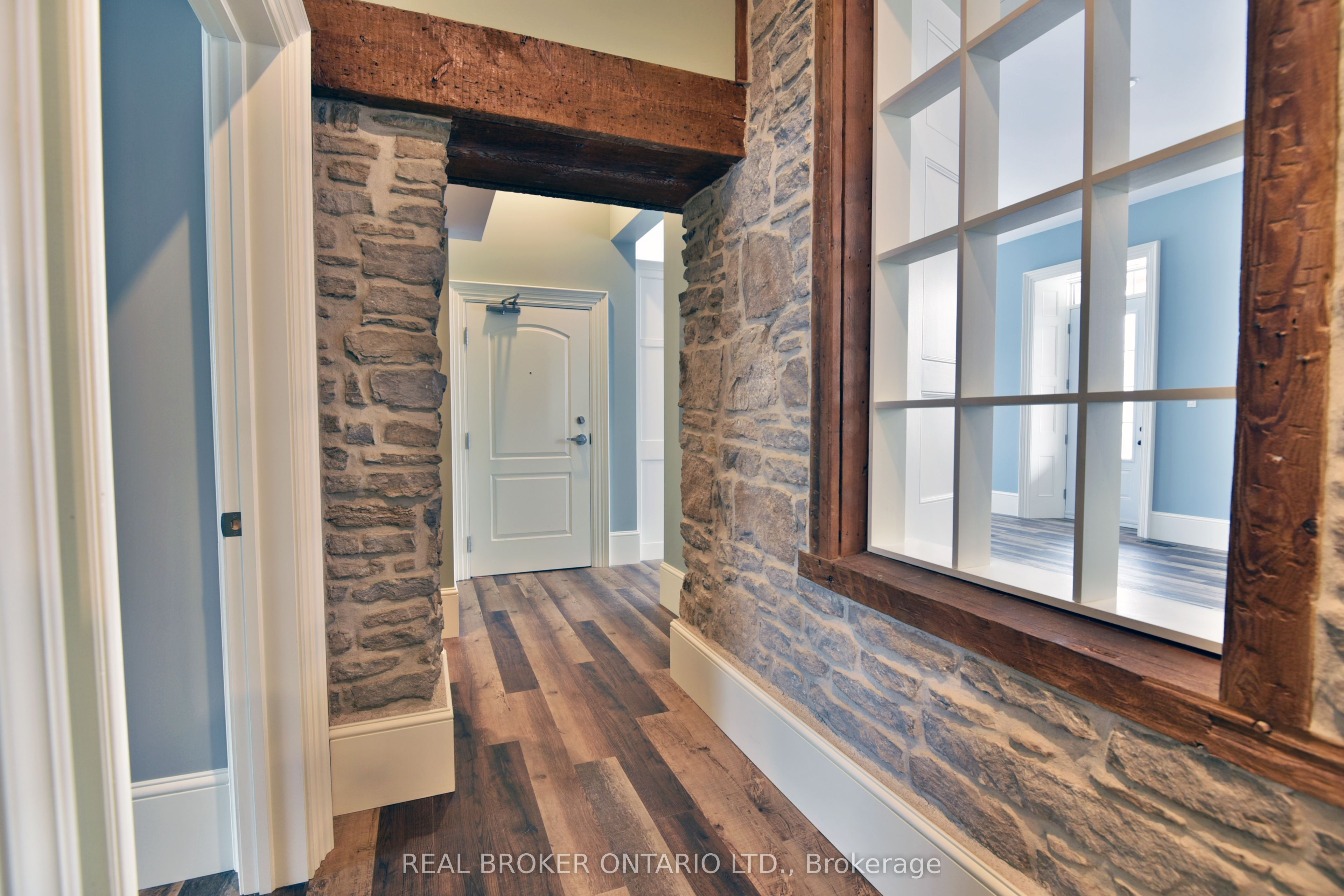 439 Edward Street Property Photo 8