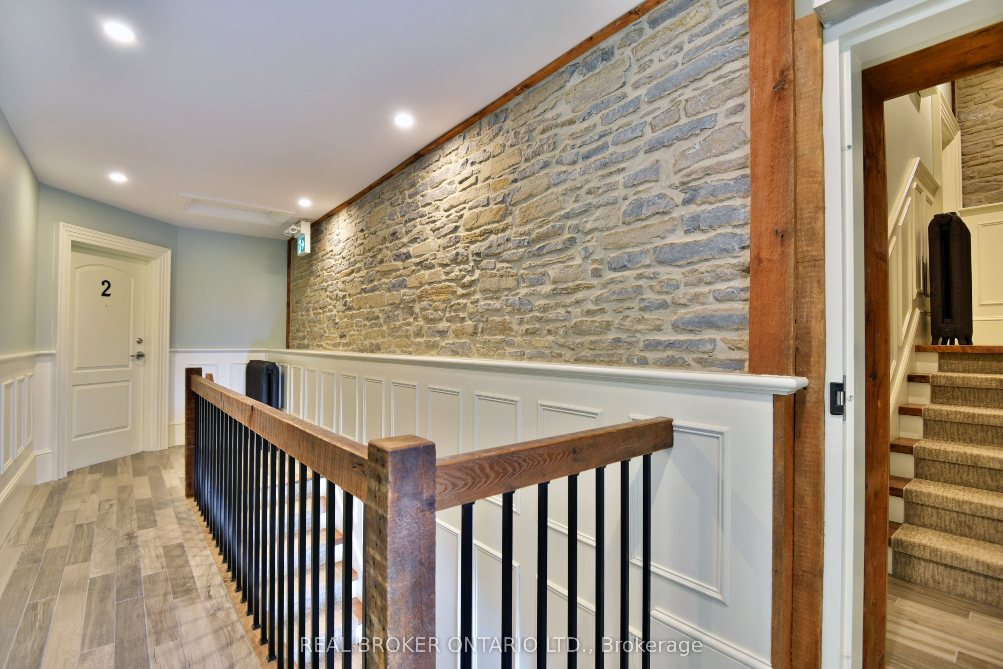 439 Edward Street Property Photo 13