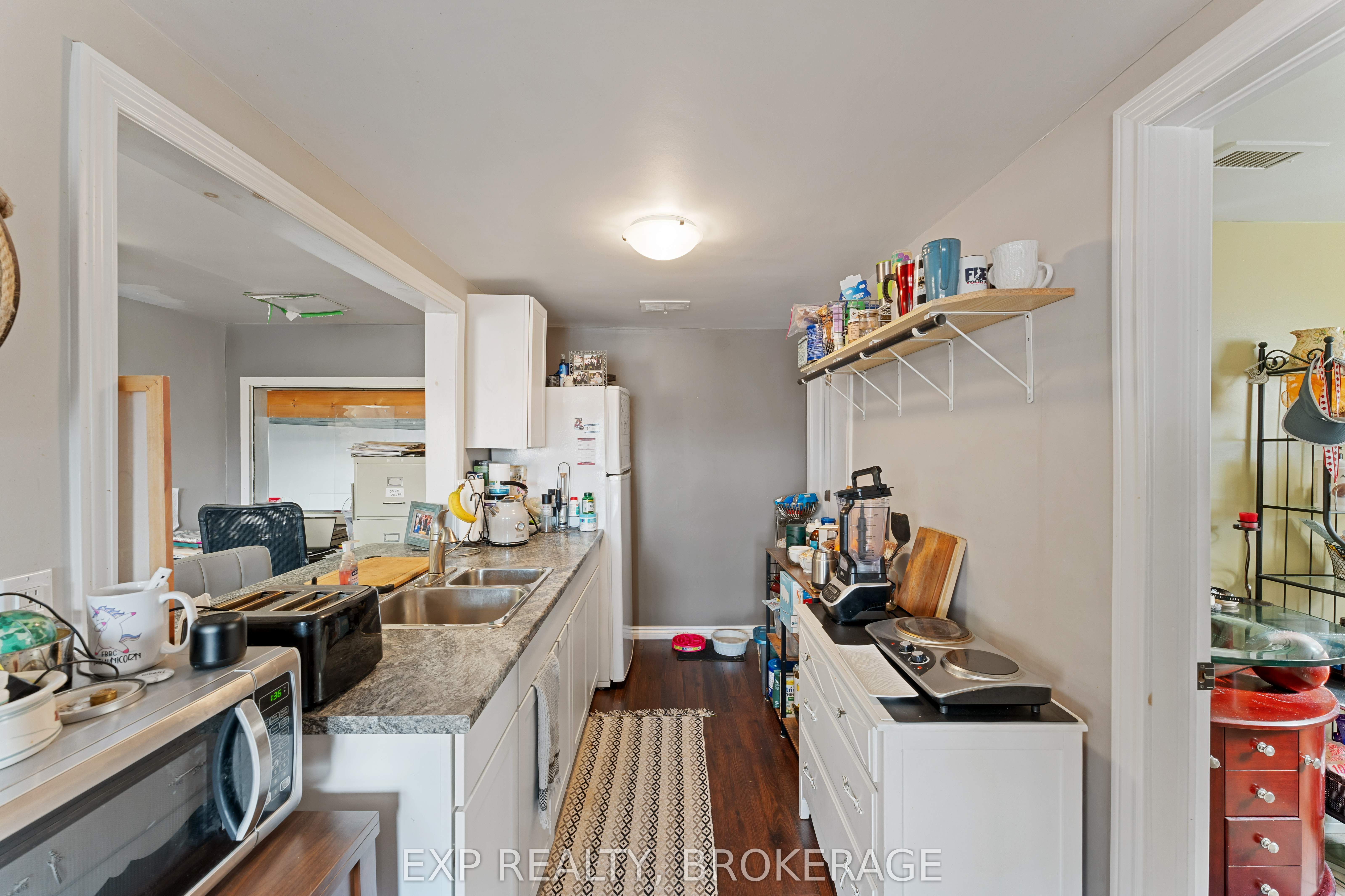 286 Front Street Property Photo 13
