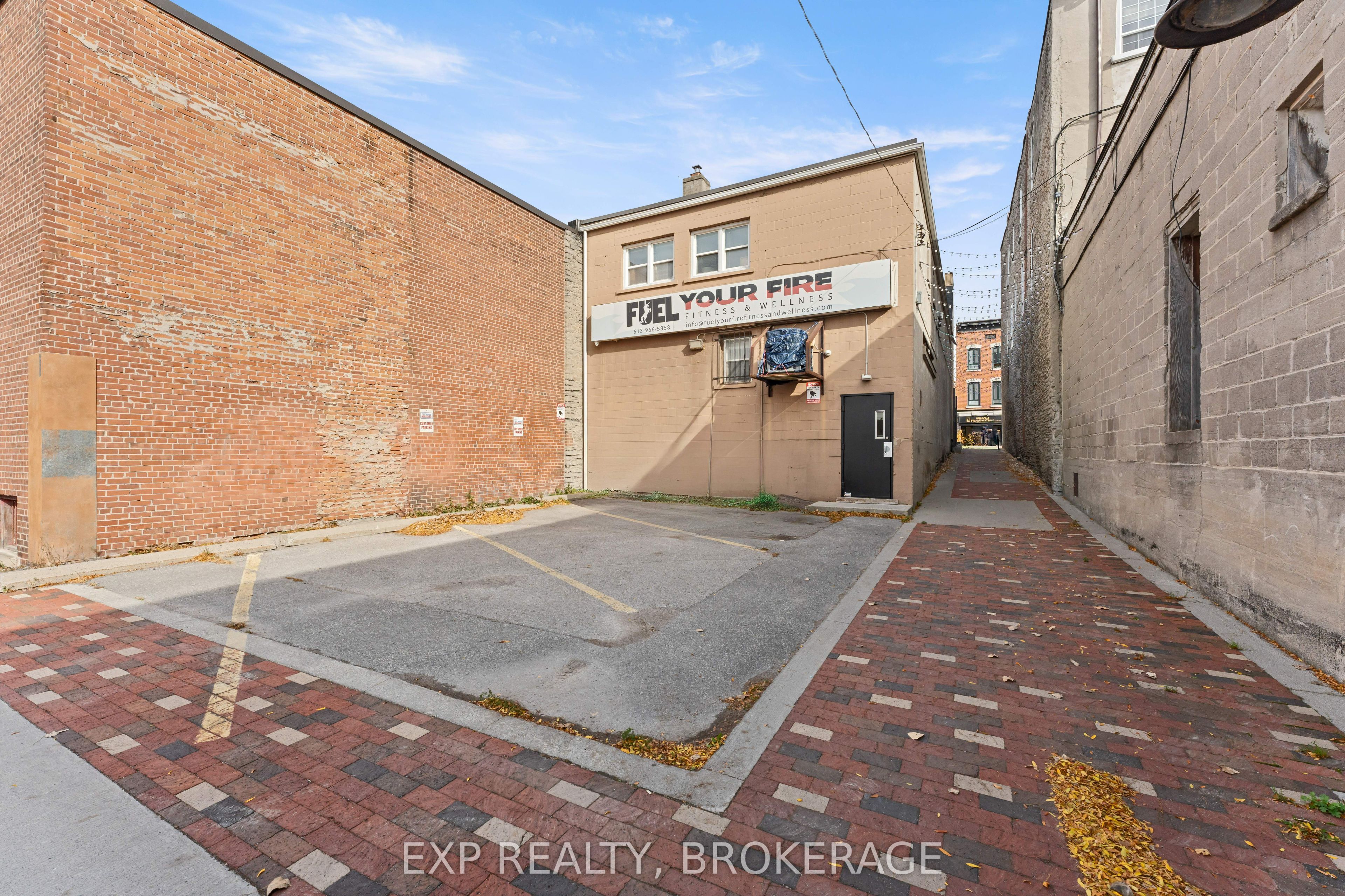 286 Front Street Property Photo 17