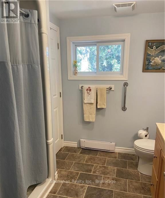 17 Little Cove Road S Property Photo 36