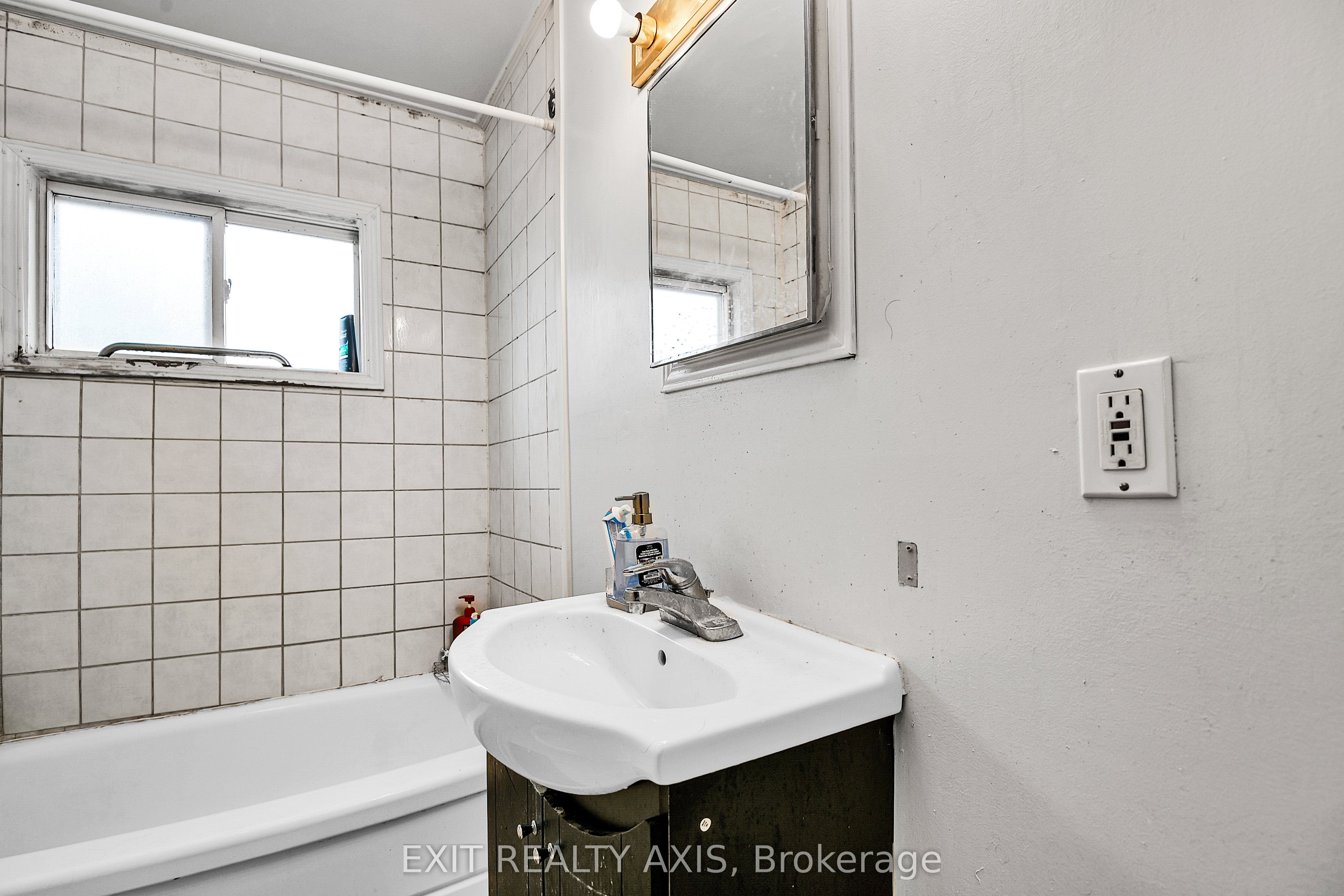 39 Bedford Street Property Photo 30