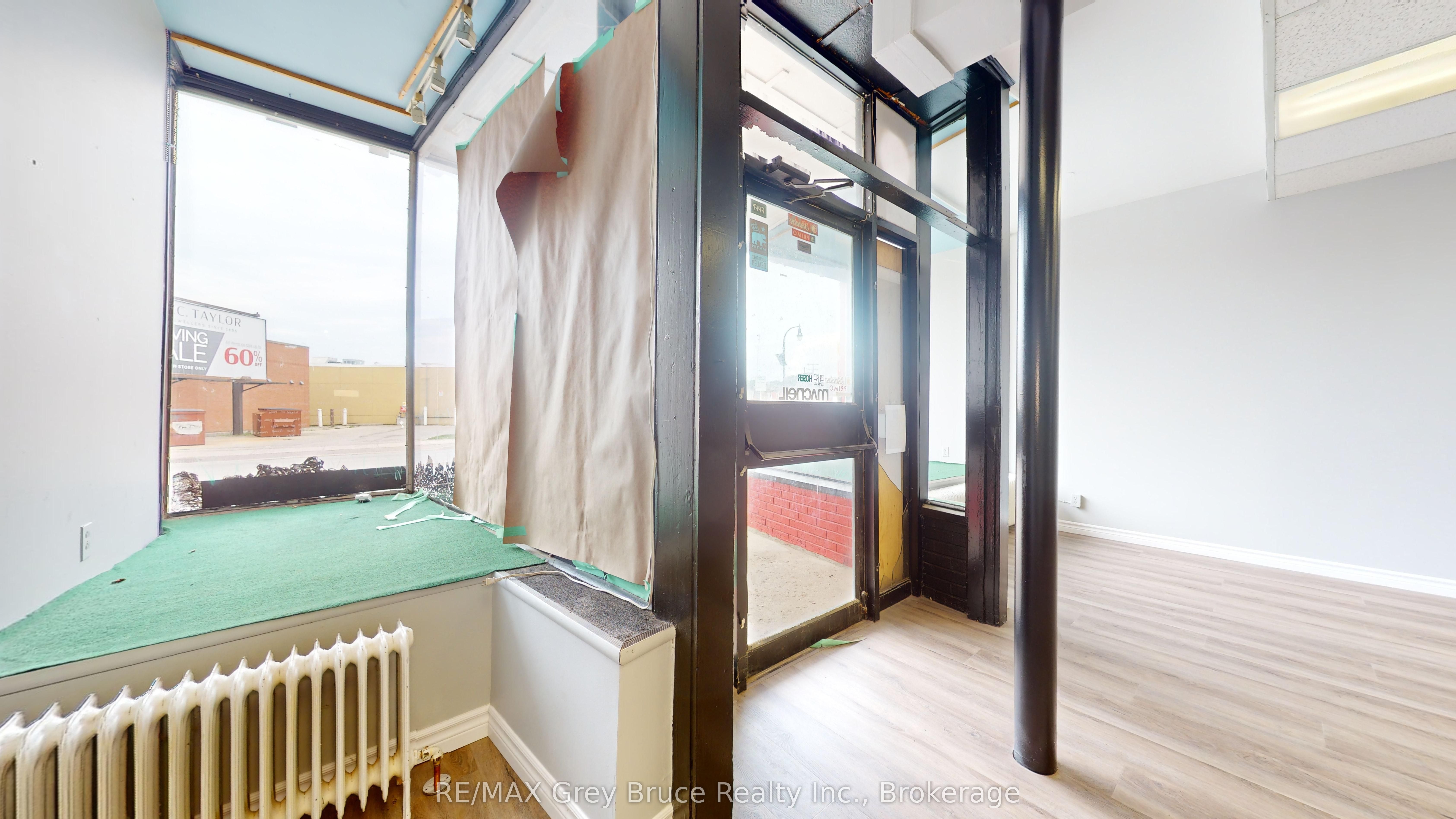 269 10th Street Property Photo 2
