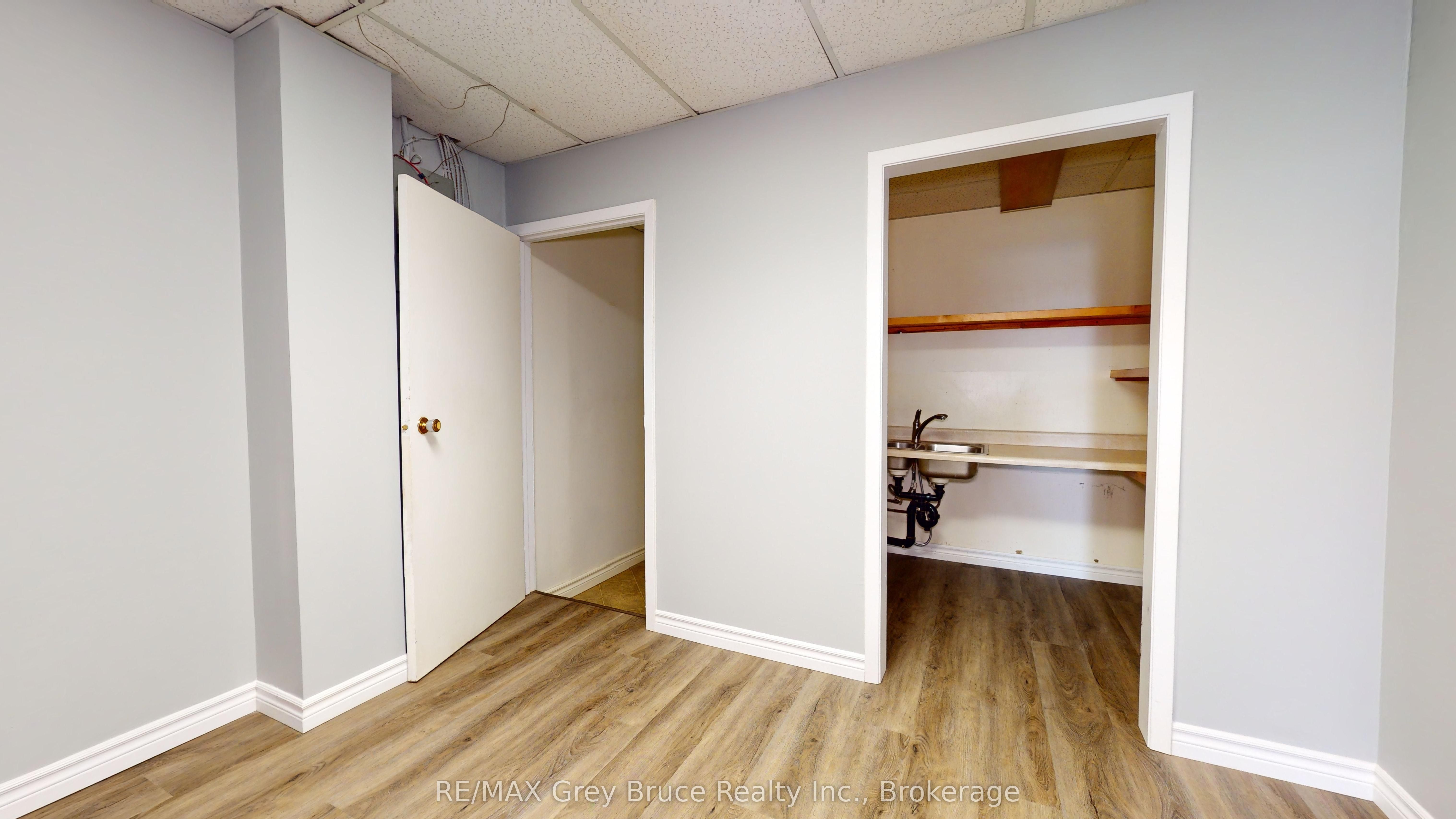 269 10th Street Property Photo 10
