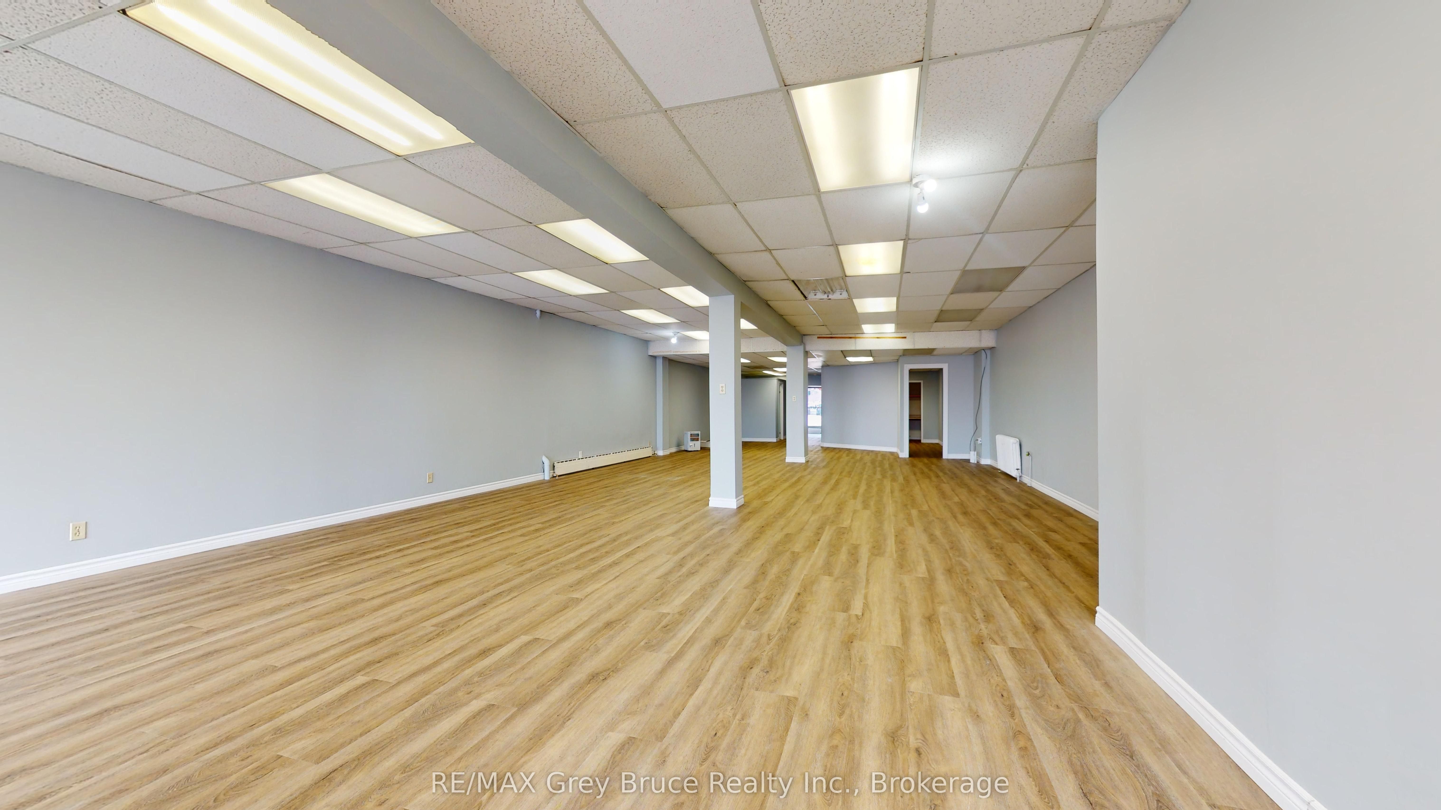 269 10th Street Property Photo 3