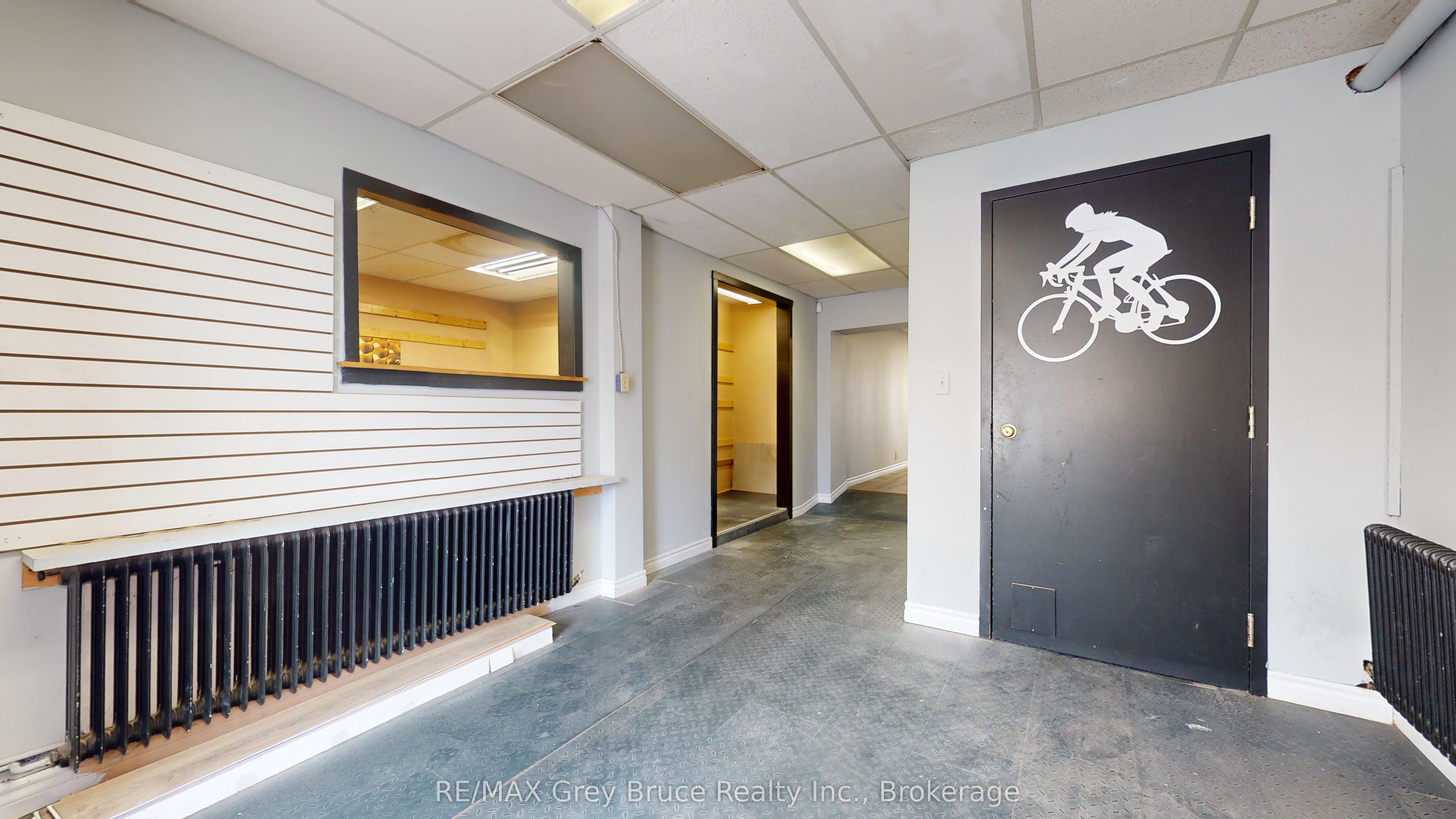 269 10th Street Property Photo 5