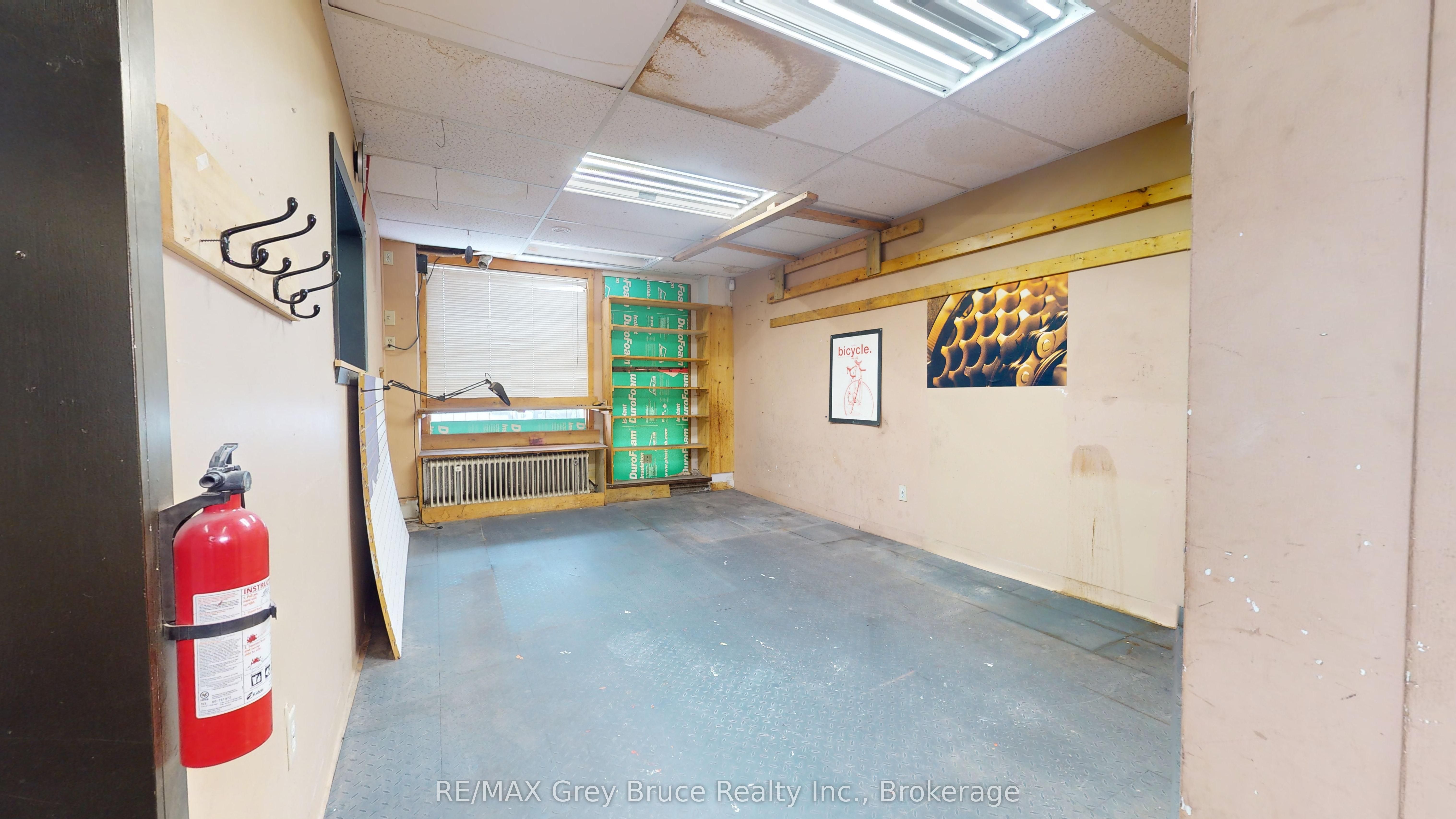 269 10th Street Property Photo 6
