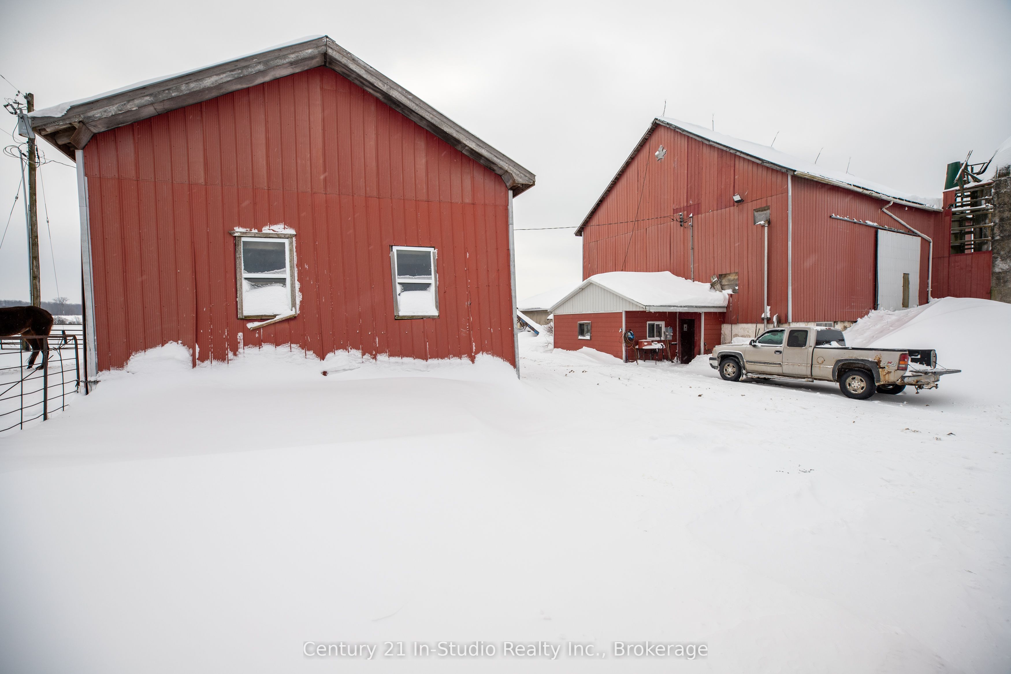425158 Irish Lake Road Property Photo 15