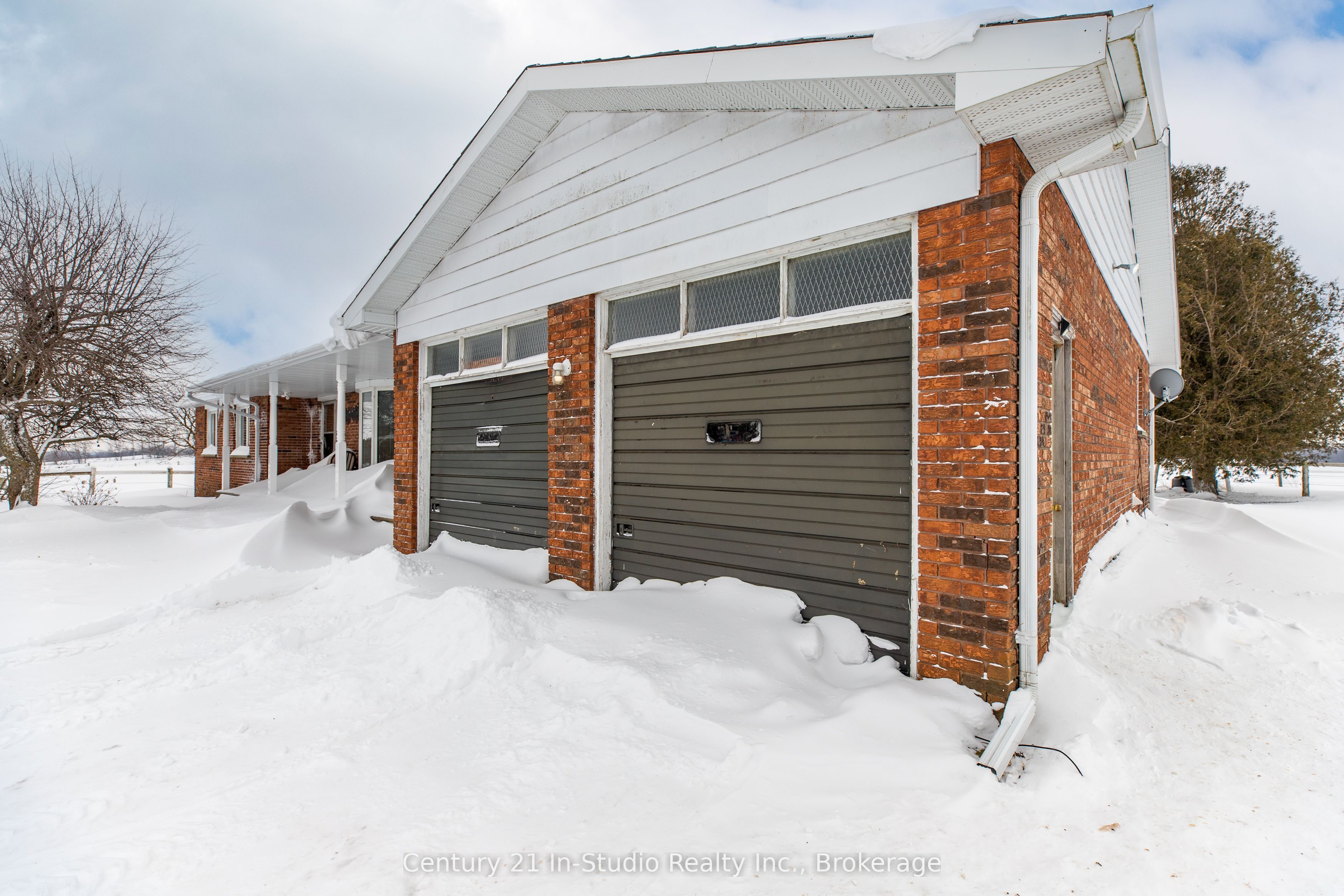 425158 Irish Lake Road Property Photo 19