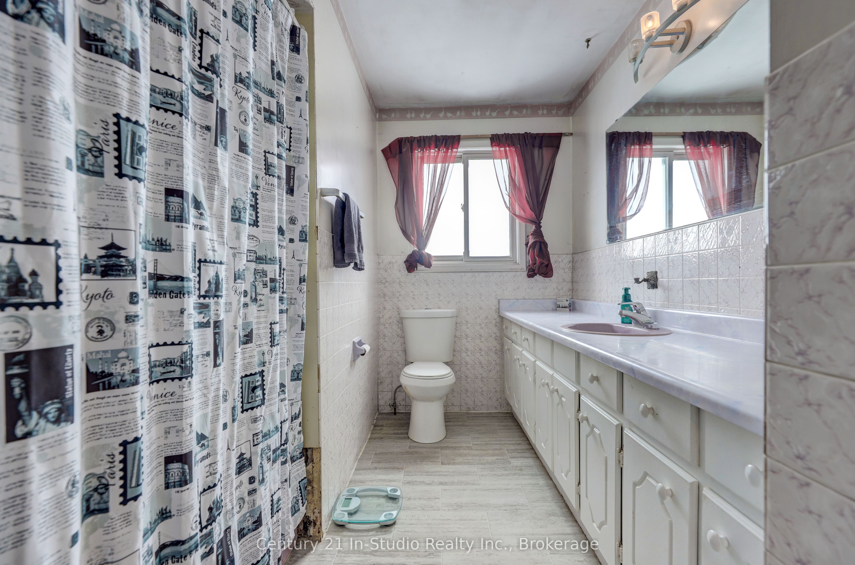 425158 Irish Lake Road Property Photo 33