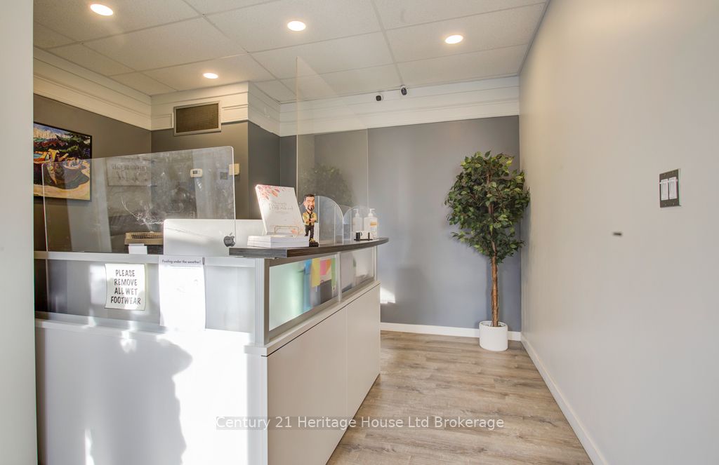 10 Brock Street Property Photo 3