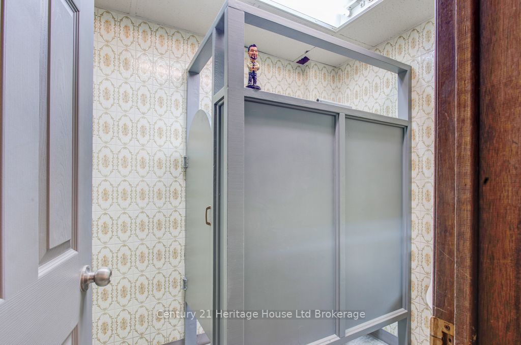 10 Brock Street Property Photo 20