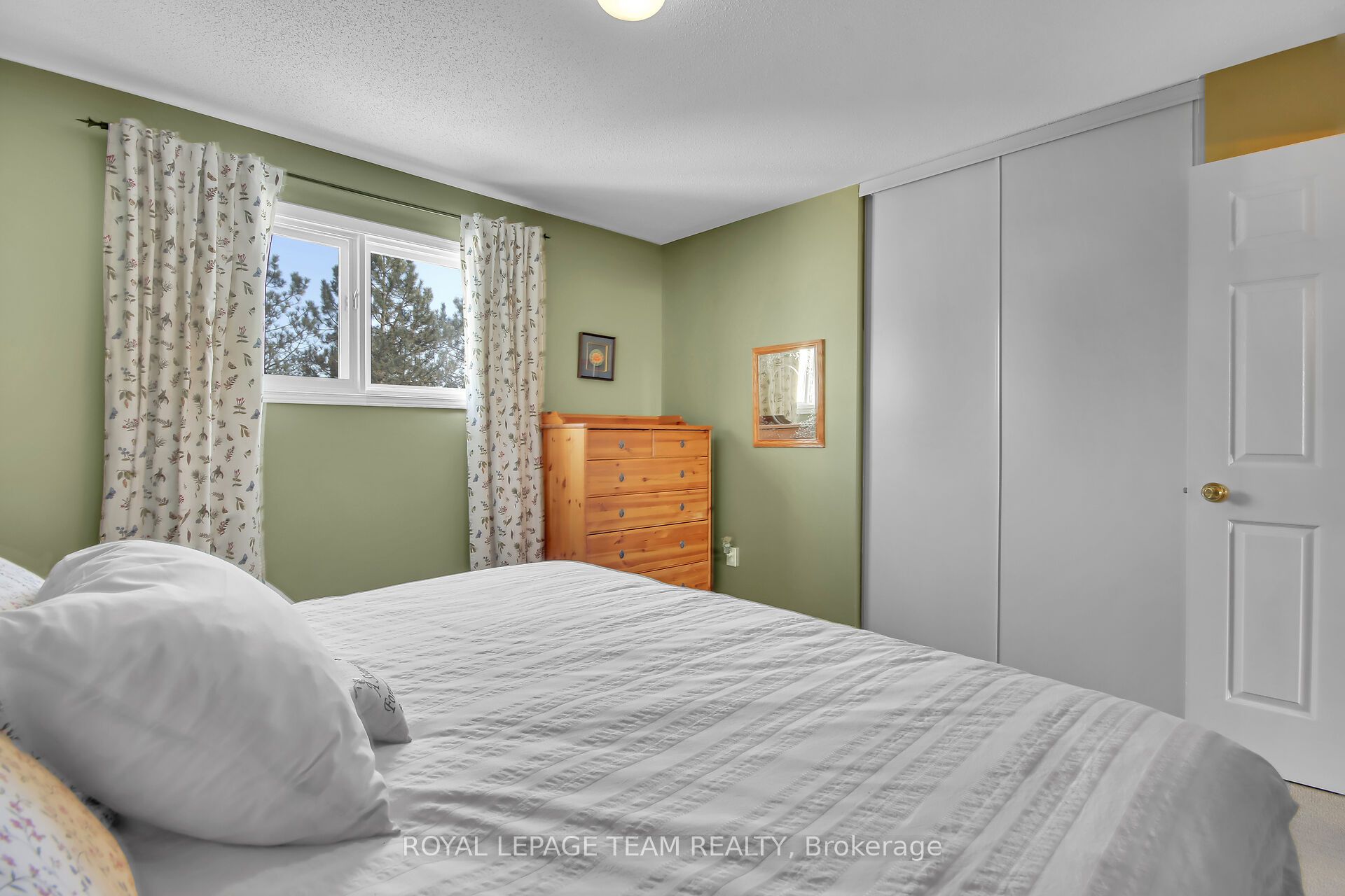 2 Inverary Drive Property Photo 26