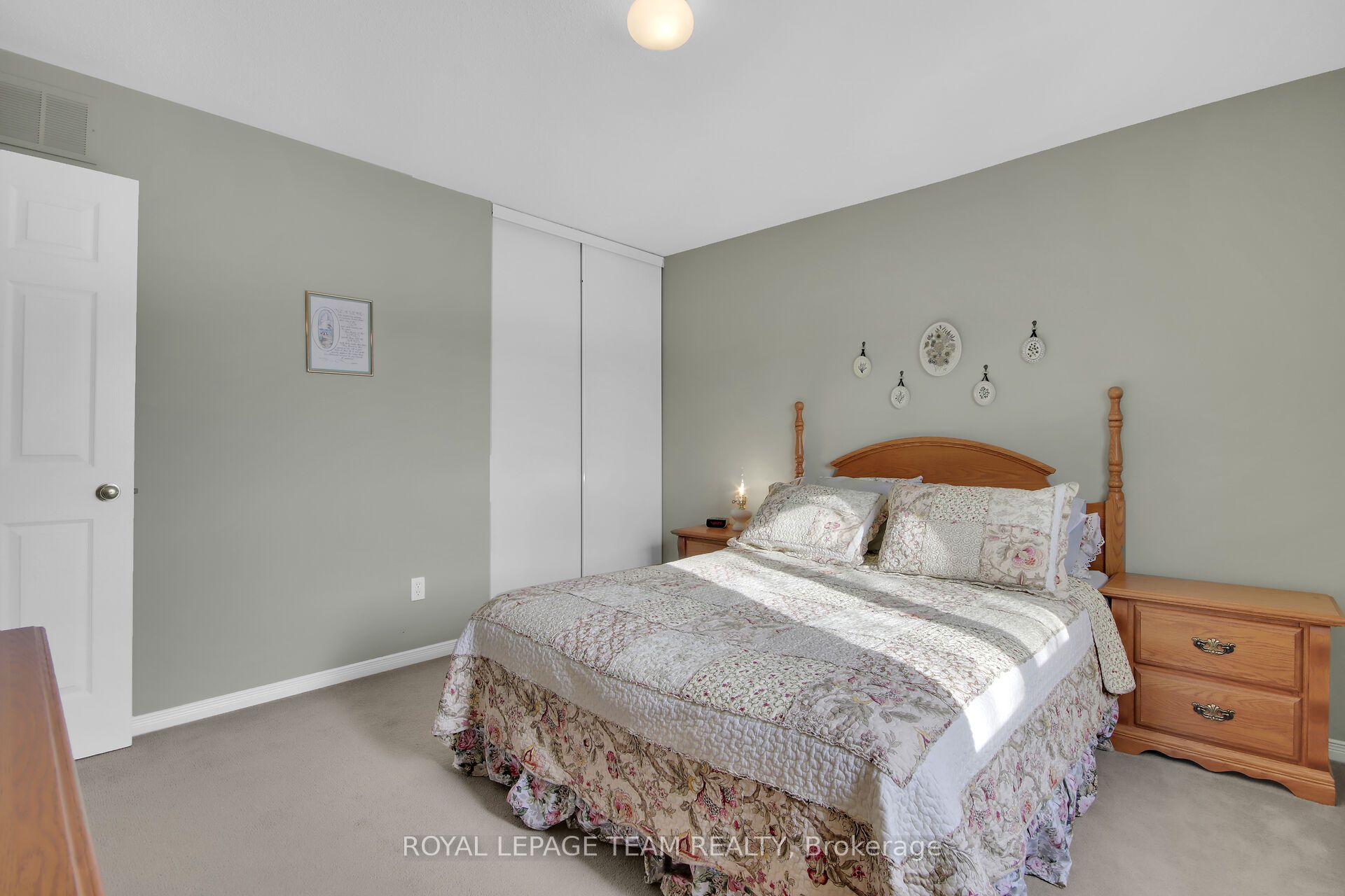 2 Inverary Drive Property Photo 28
