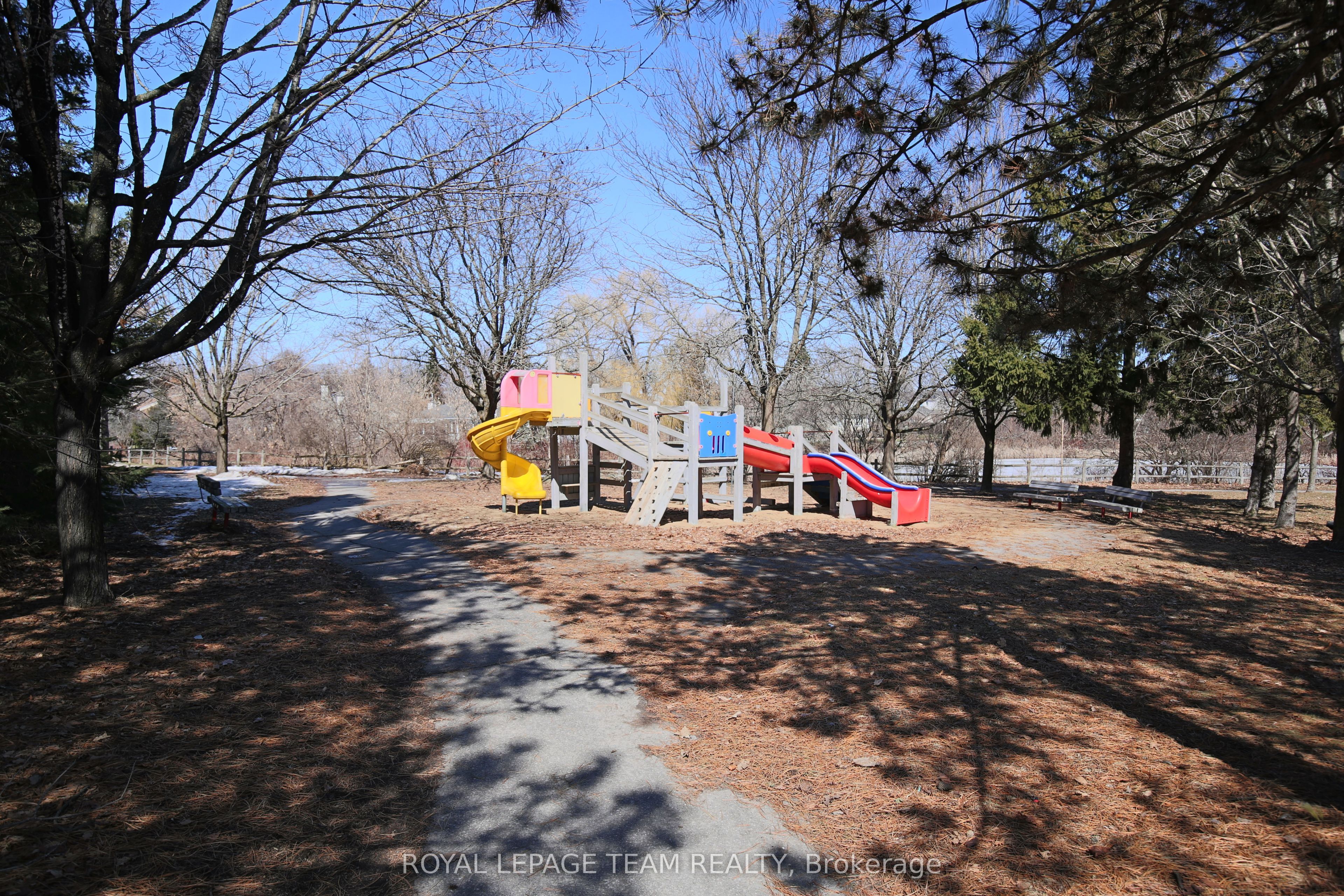 2 Inverary Drive Property Photo 40