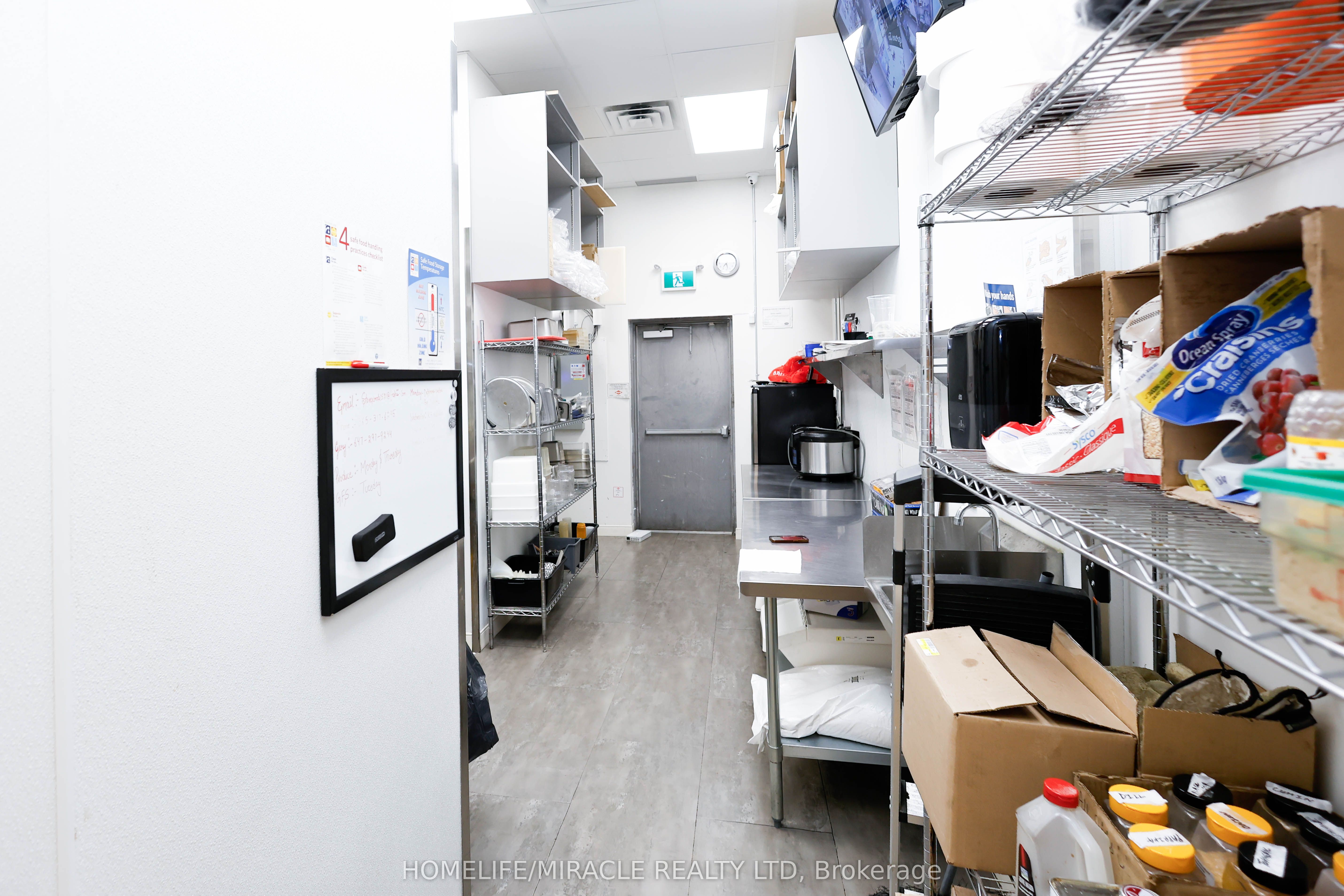 #b9 - 1374 S Service Road Property Photo 10