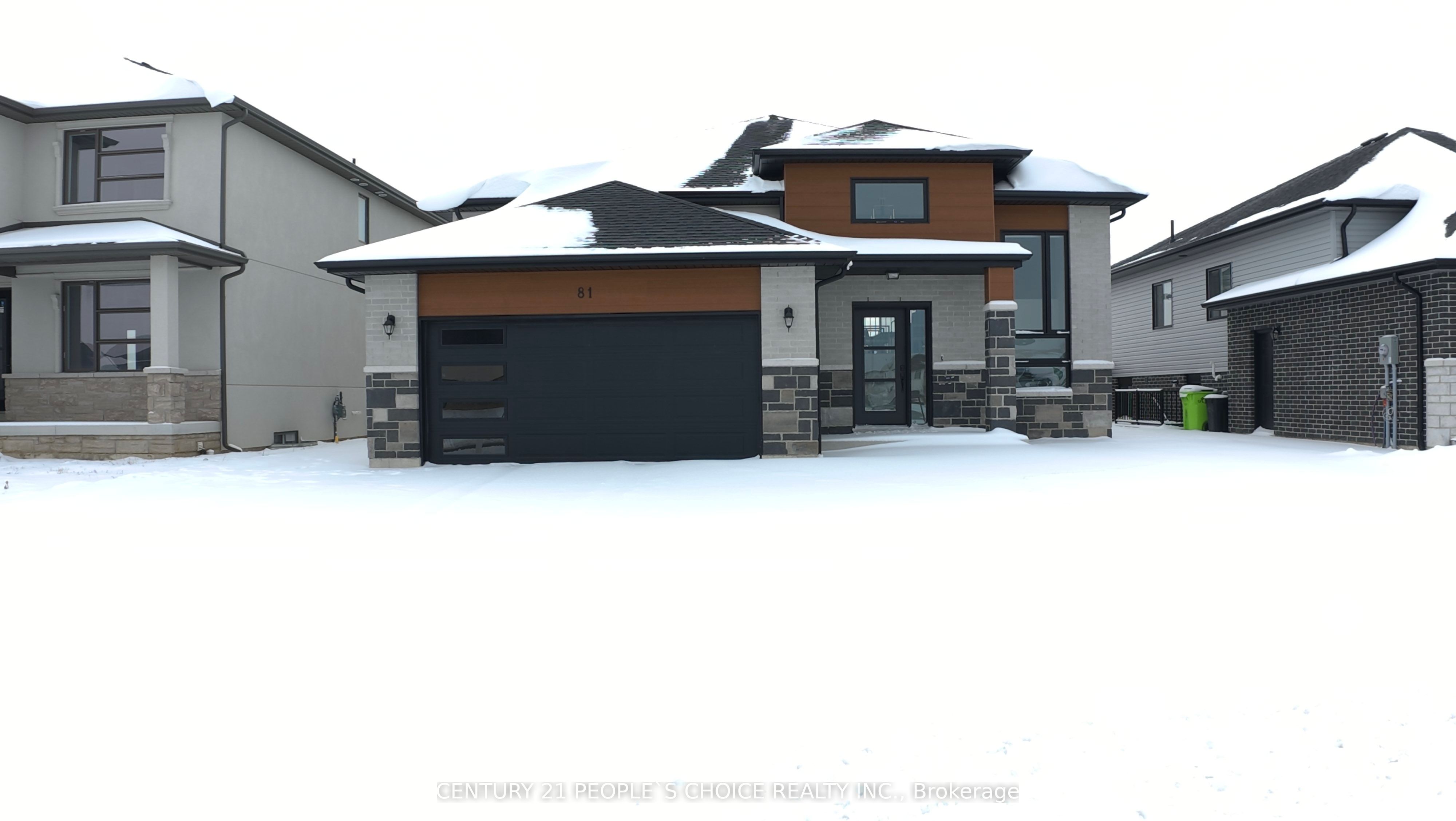 81 Kingsbridge Dr Property Photo