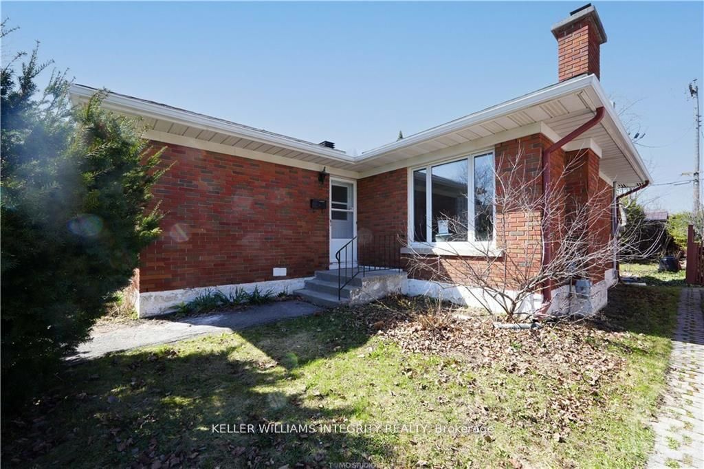 #a - 525 Browning Avenue Property Photo