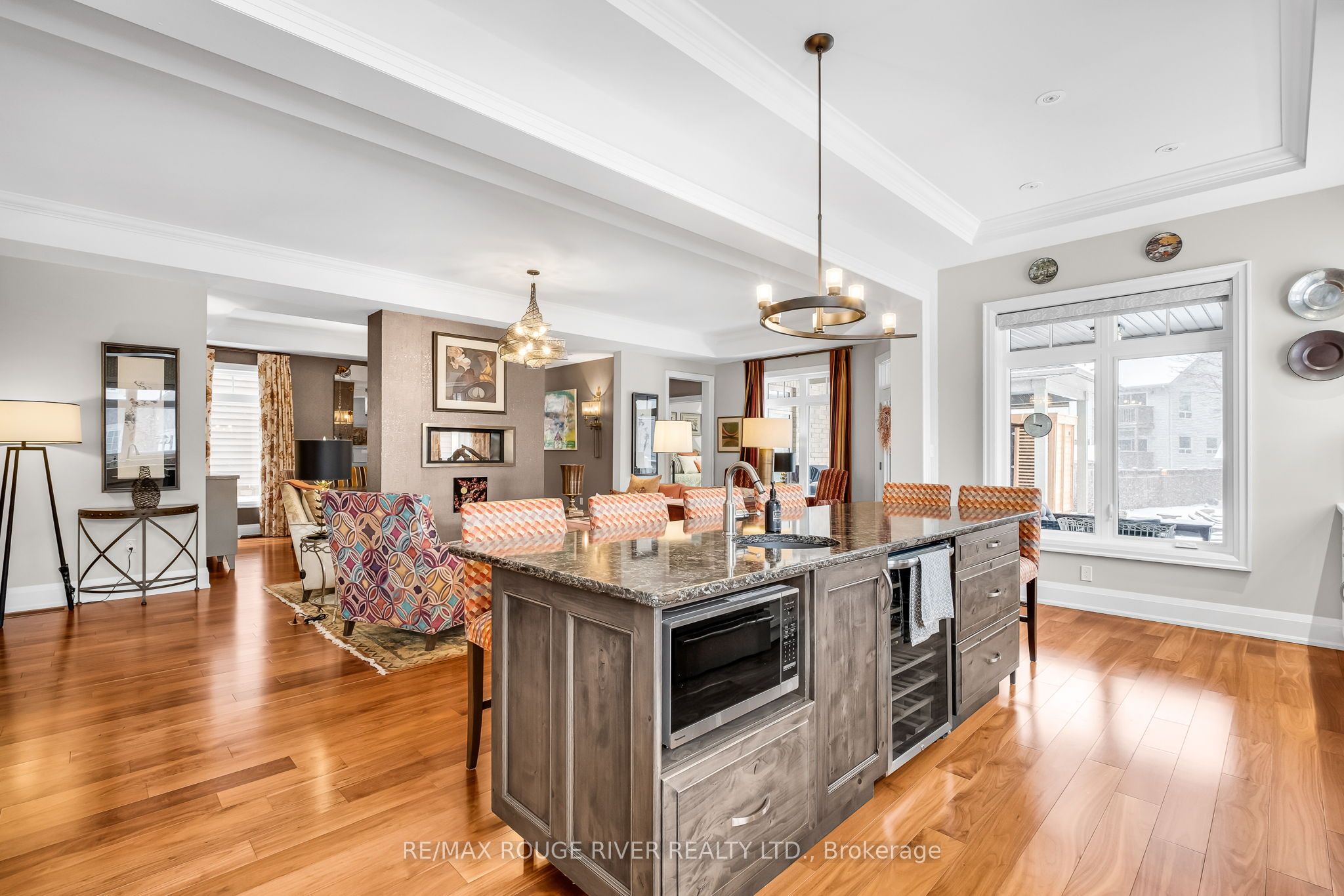 98 Ontario St Street Property Photo 13