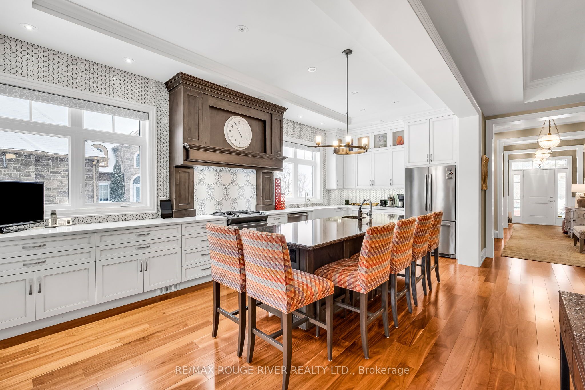 98 Ontario St Street Property Photo 17