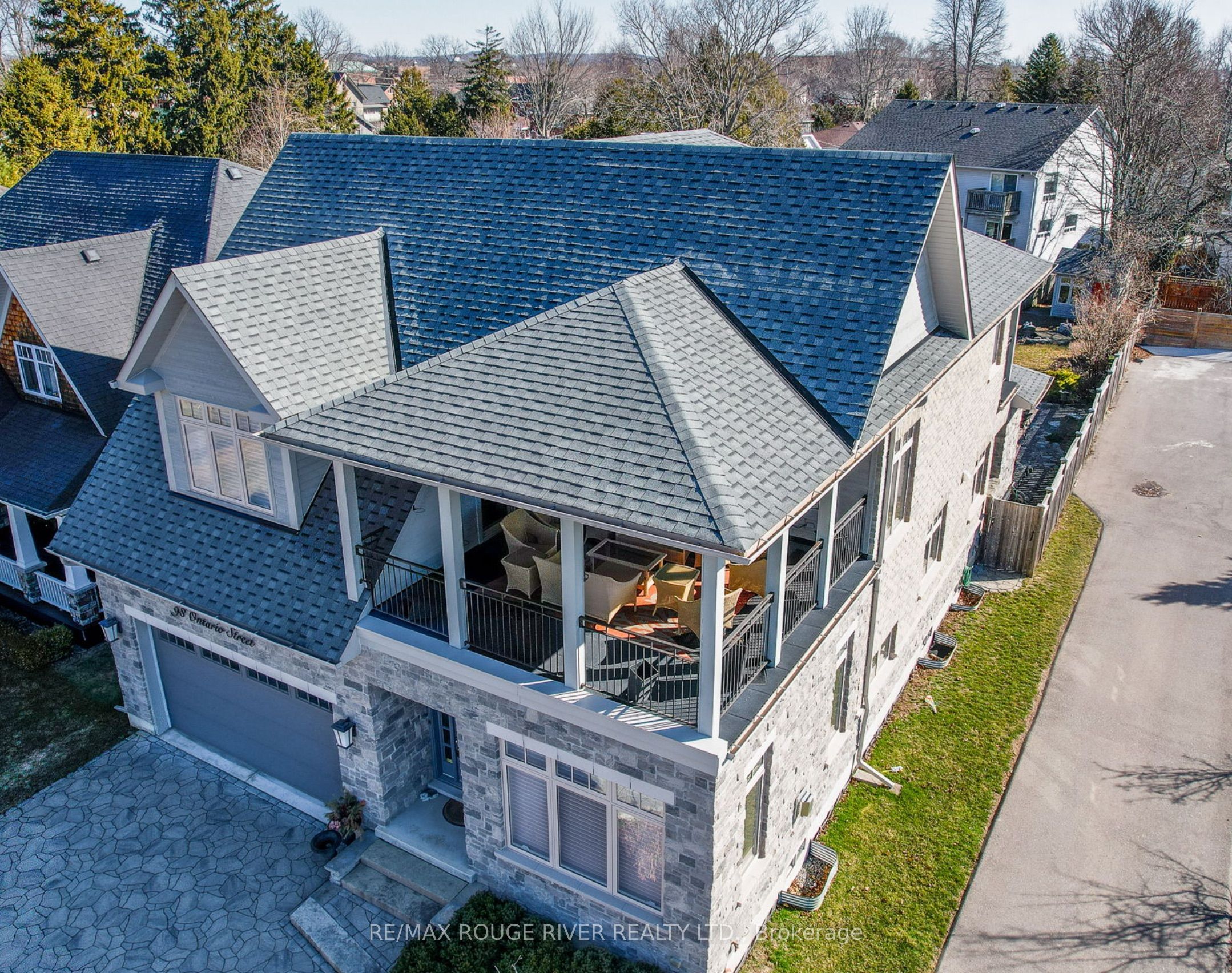98 Ontario St Street Property Photo 34
