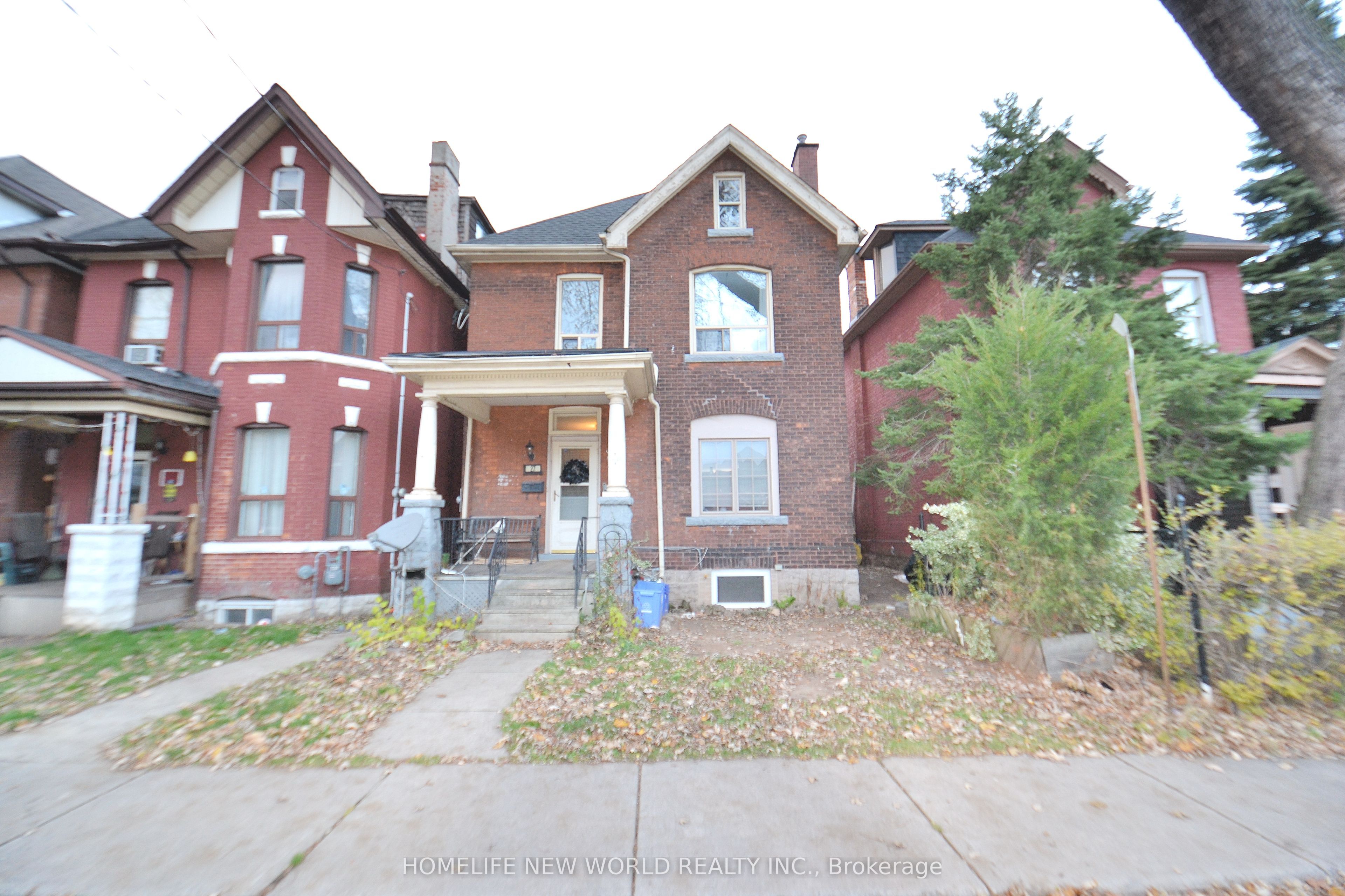 #lower - 27 Nightingale Street Property Photo 1