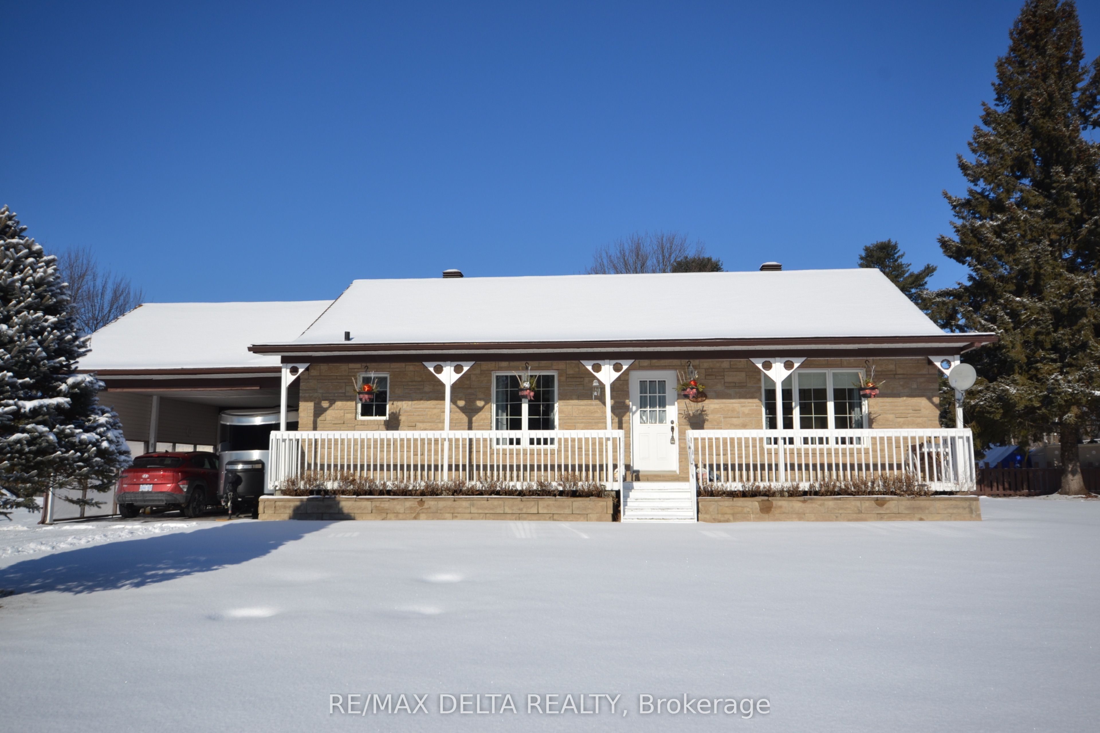 8254 County Road 17 Road Property Photo 1