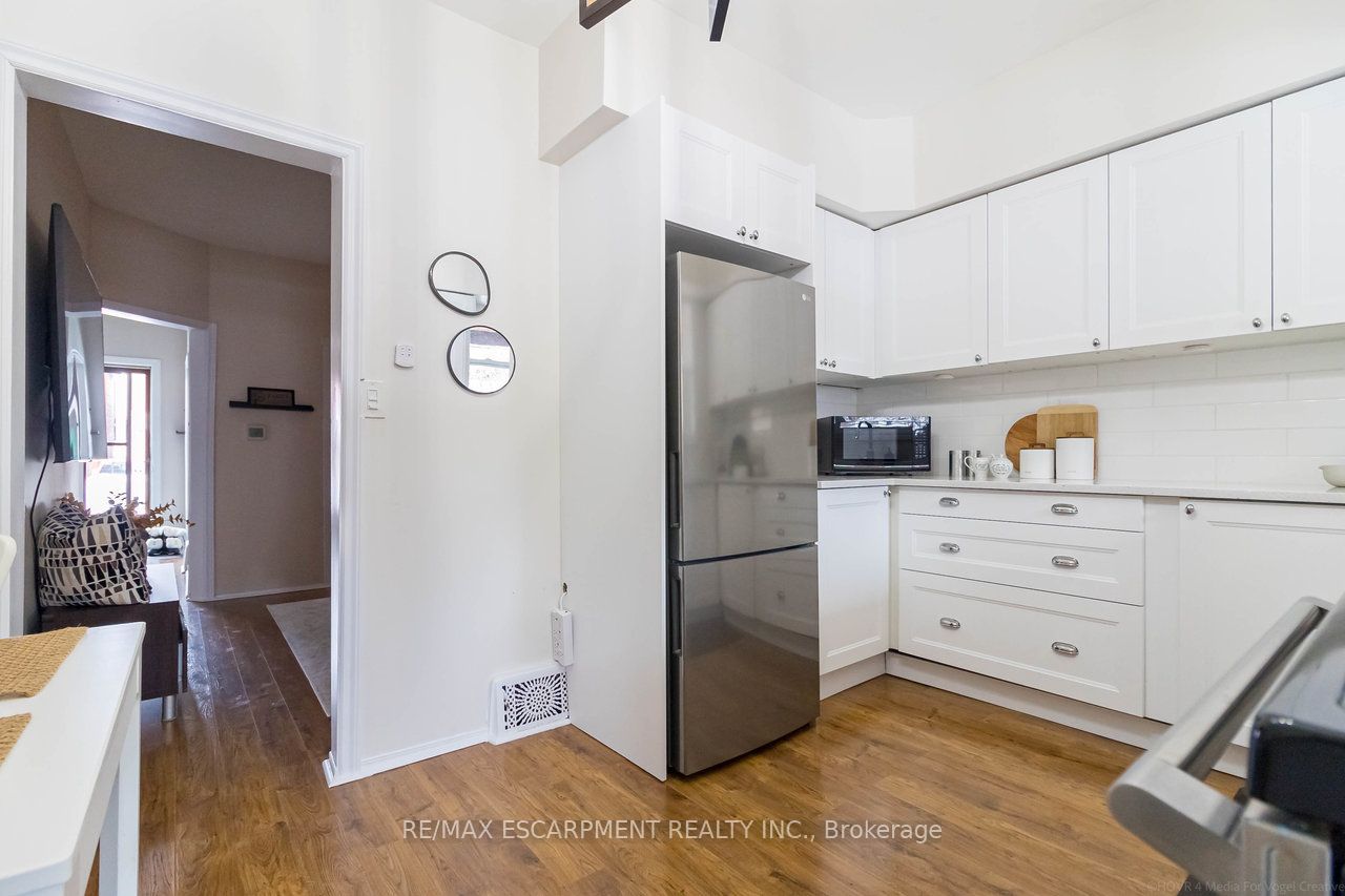 24 Fife Street Property Photo 12