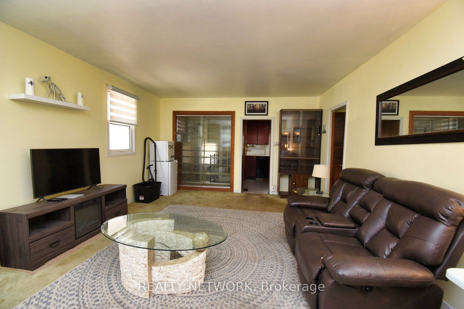 17 Craigroyston Road Property Photo 5