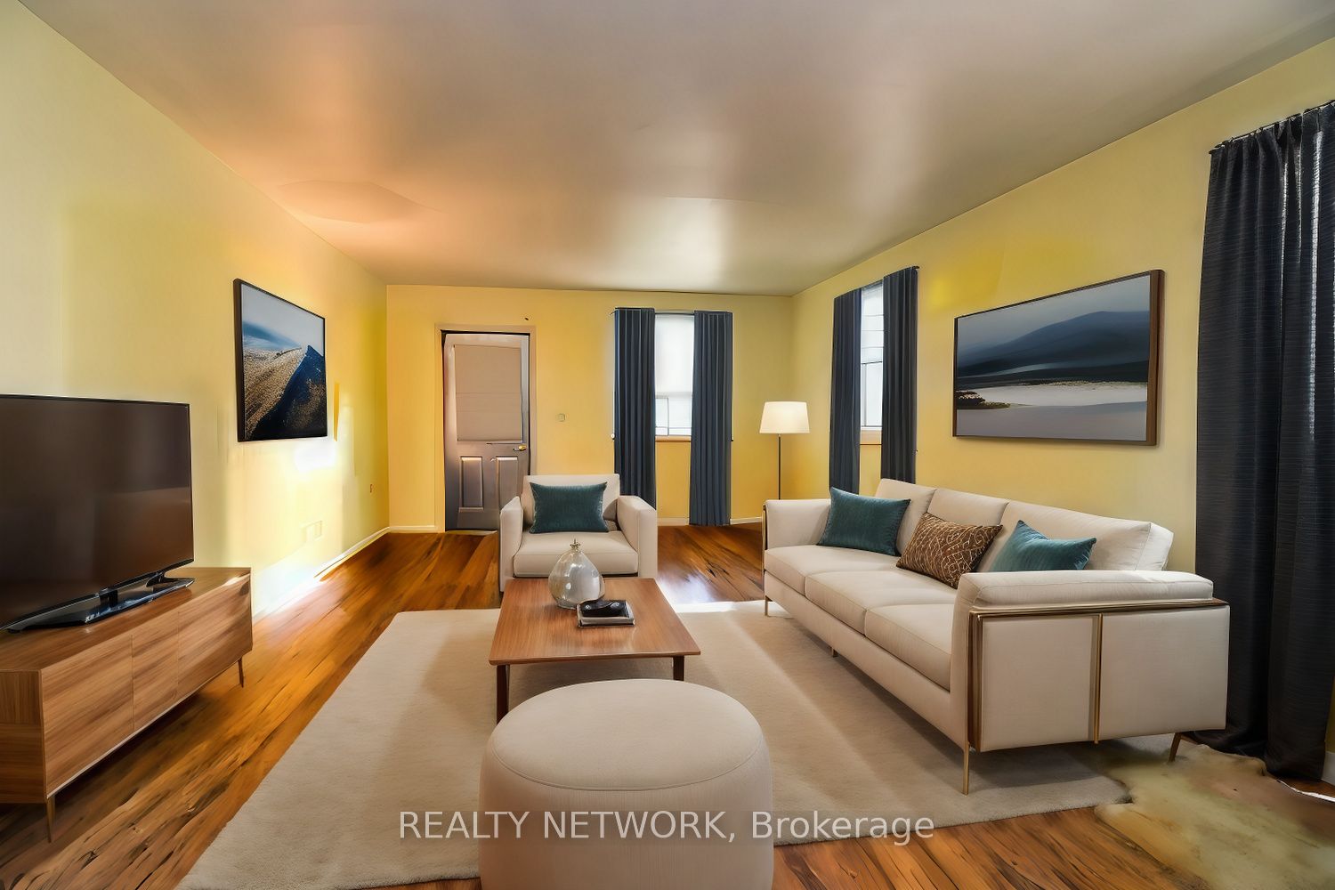 17 Craigroyston Road Property Photo 7